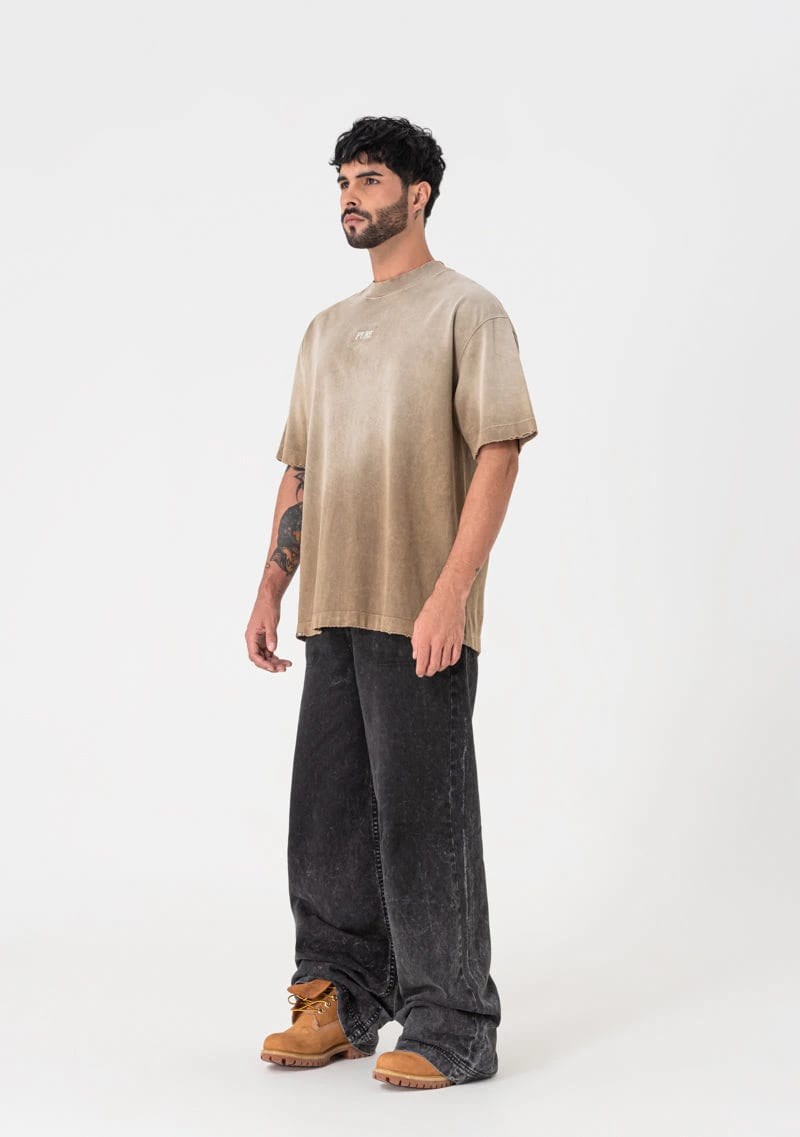 Heraldic brown shield T-shirt - imagen 5