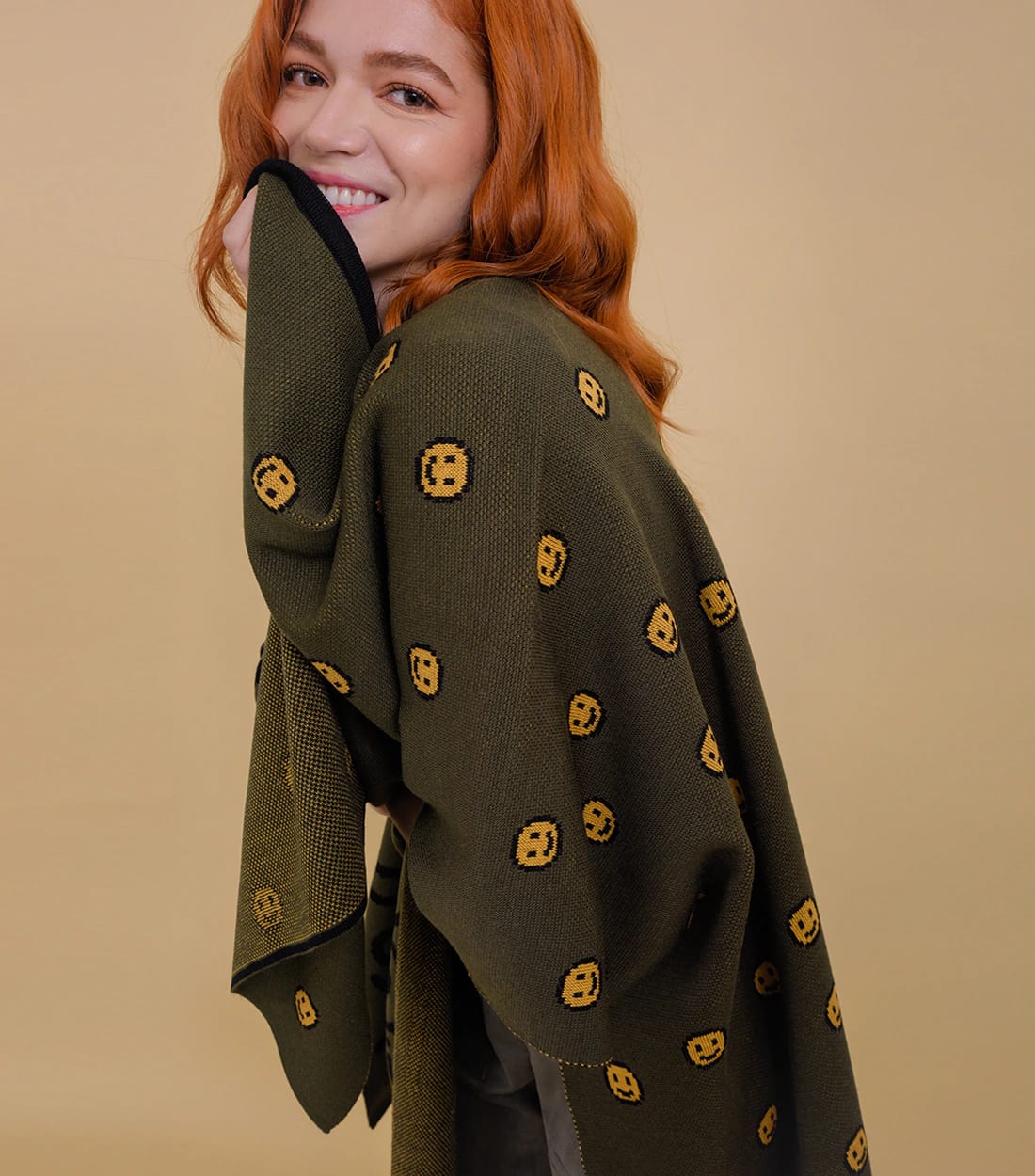 Poncho Alegria Oliva - imagen 1
