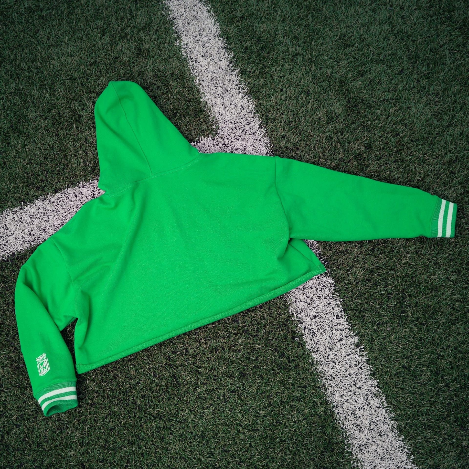 HOODIE CROP VERDE MUJER - imagen 2