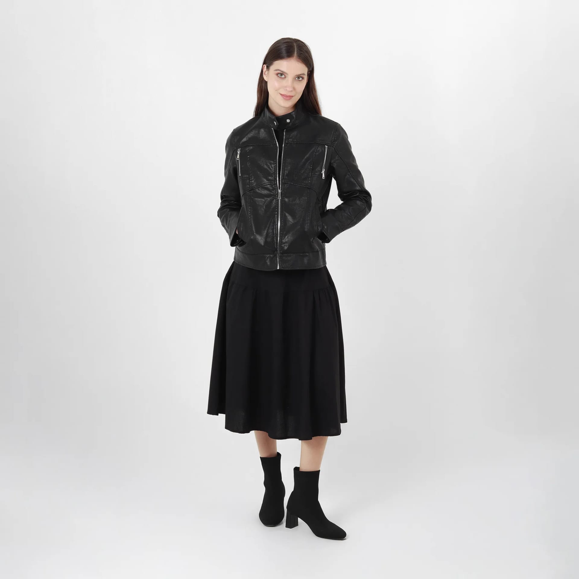 Chaqueta biker en cuero sintético - imagen 4