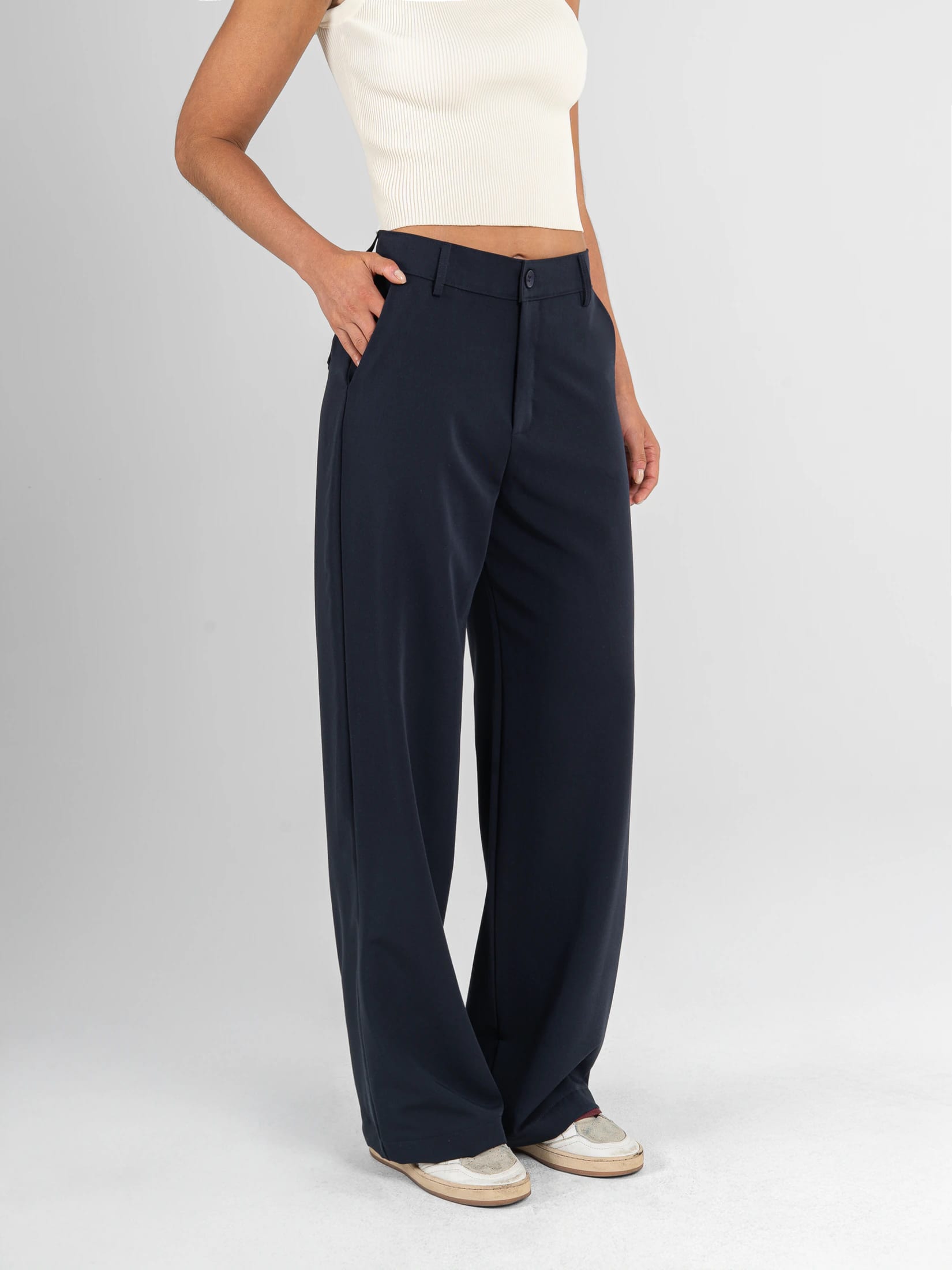 Ref: 0620607 Pantalón straight leg, tejido plano liviano, tiro alto, tono azul oscuro - imagen 2