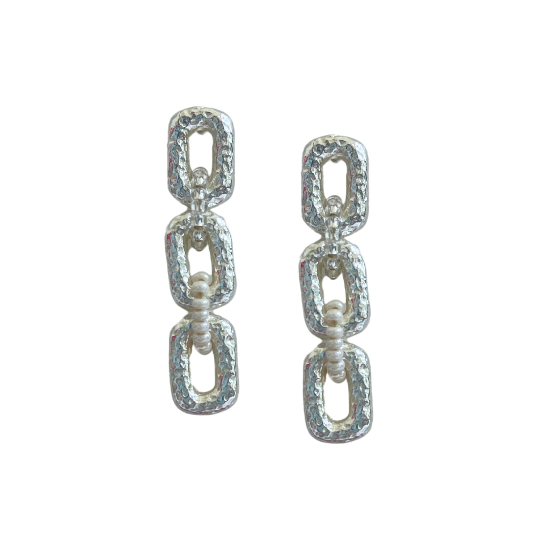 Connected Mini Link Beaded Earrings - imagen 4