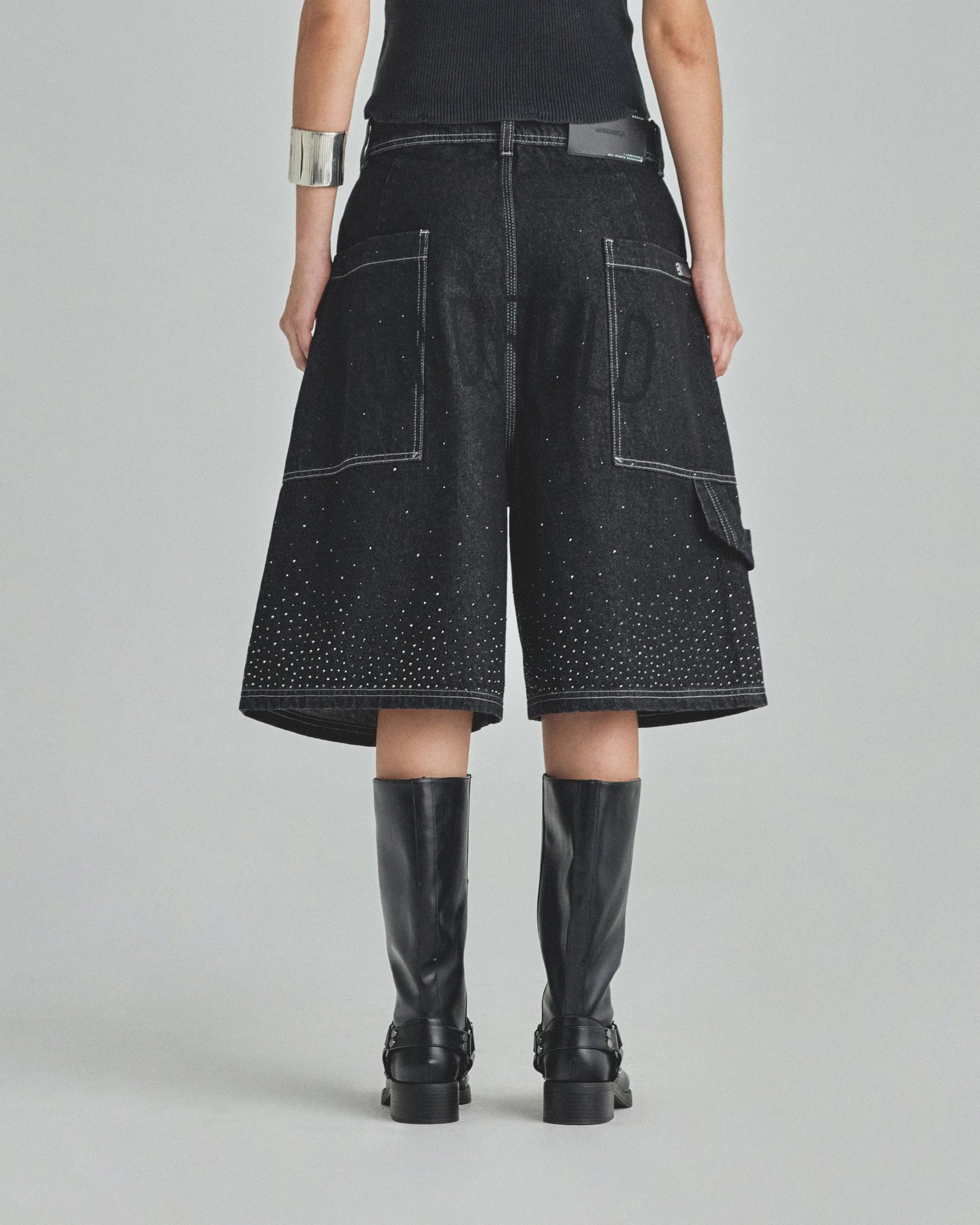 W Basics UNDRGLD Jorts Black - imagen 7
