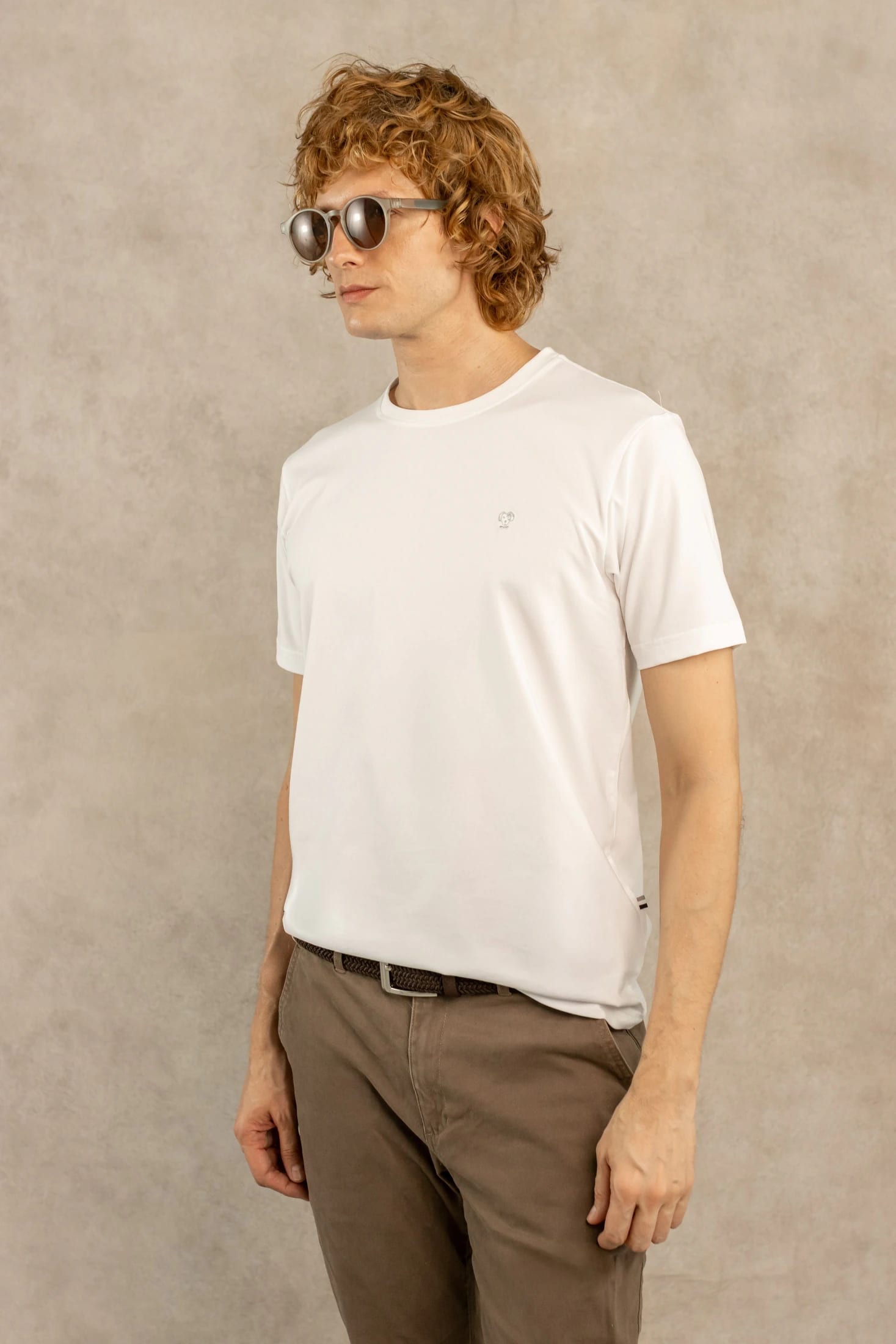 Camiseta Antimanchas Blanco Logo Gris - Talla Regular - imagen 4