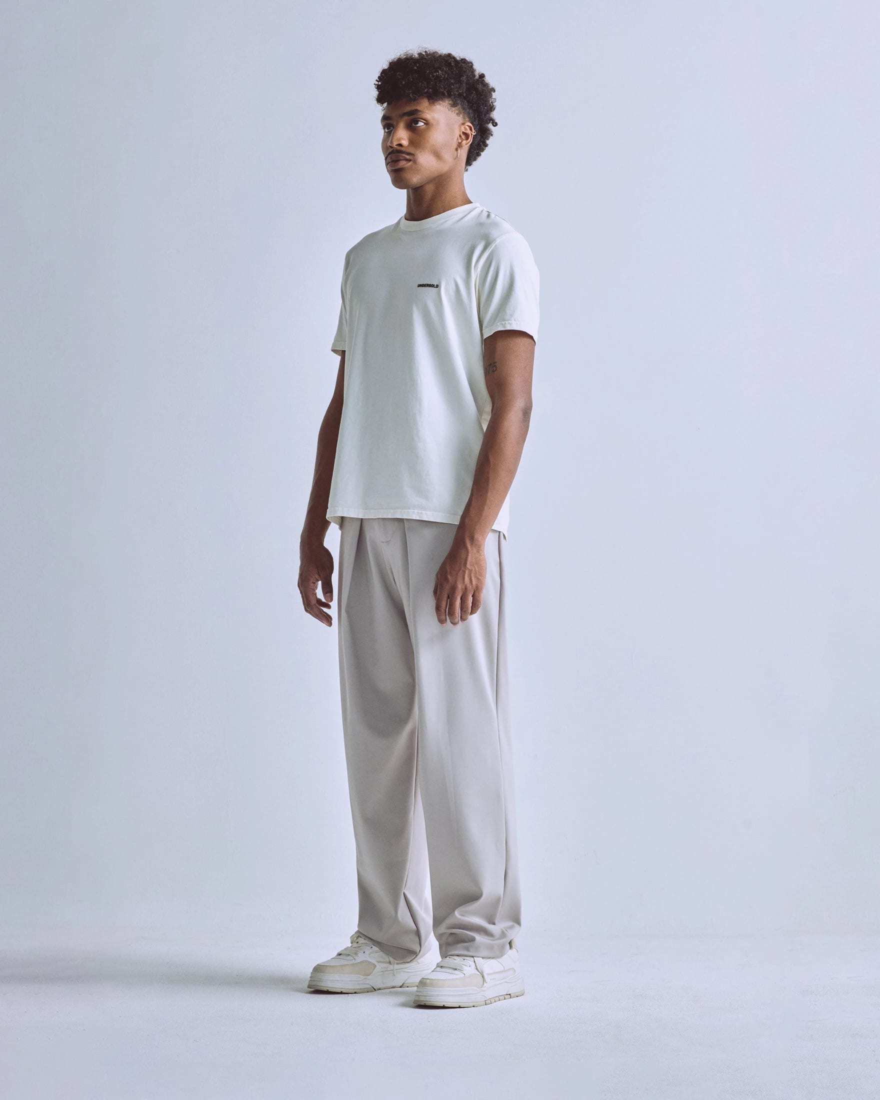 Basics Tiny Logo Regular Fit Tshirt White - imagen 5