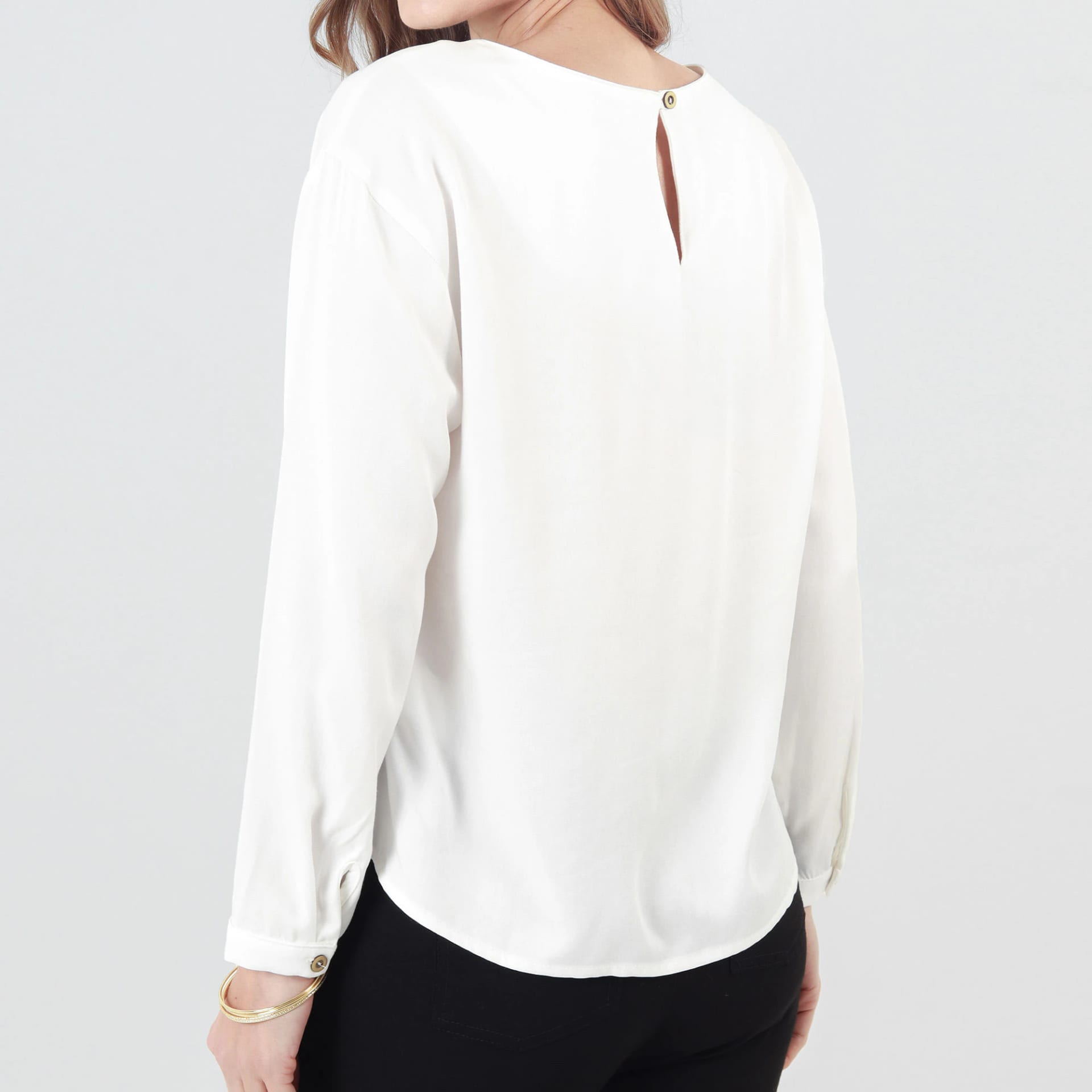 Blusa Cuello Redondo Manga Larga - imagen 3