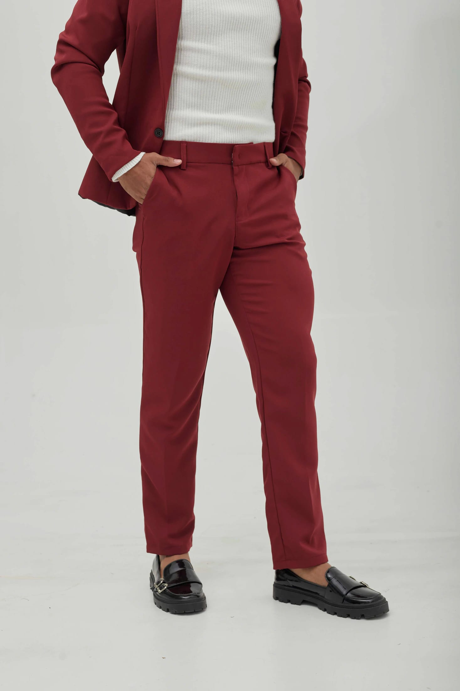Pantalón Recto Vinotinto - imagen 2