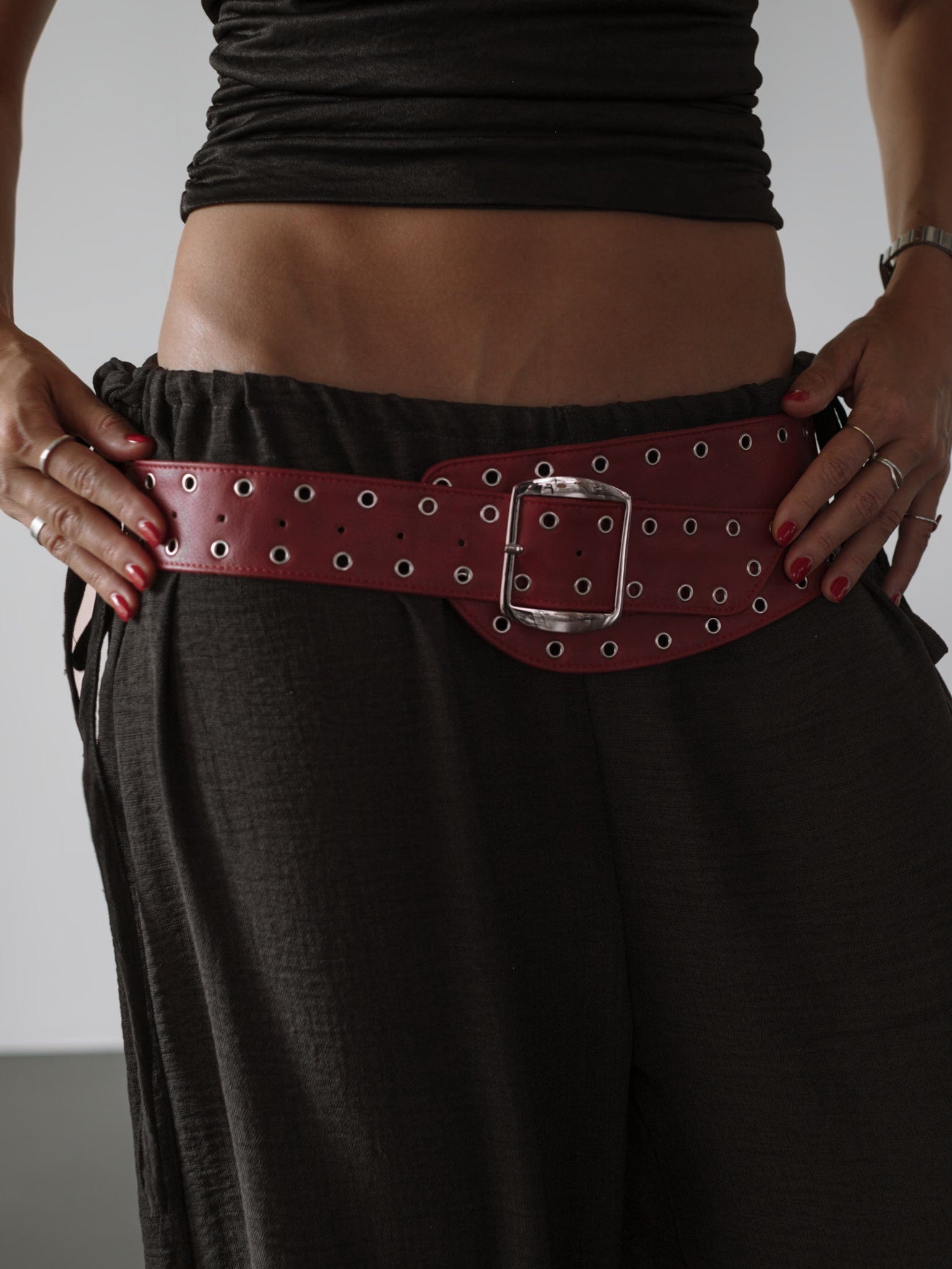 OFFSET ASYMMETRIC BELT - RED WINE - imagen 1