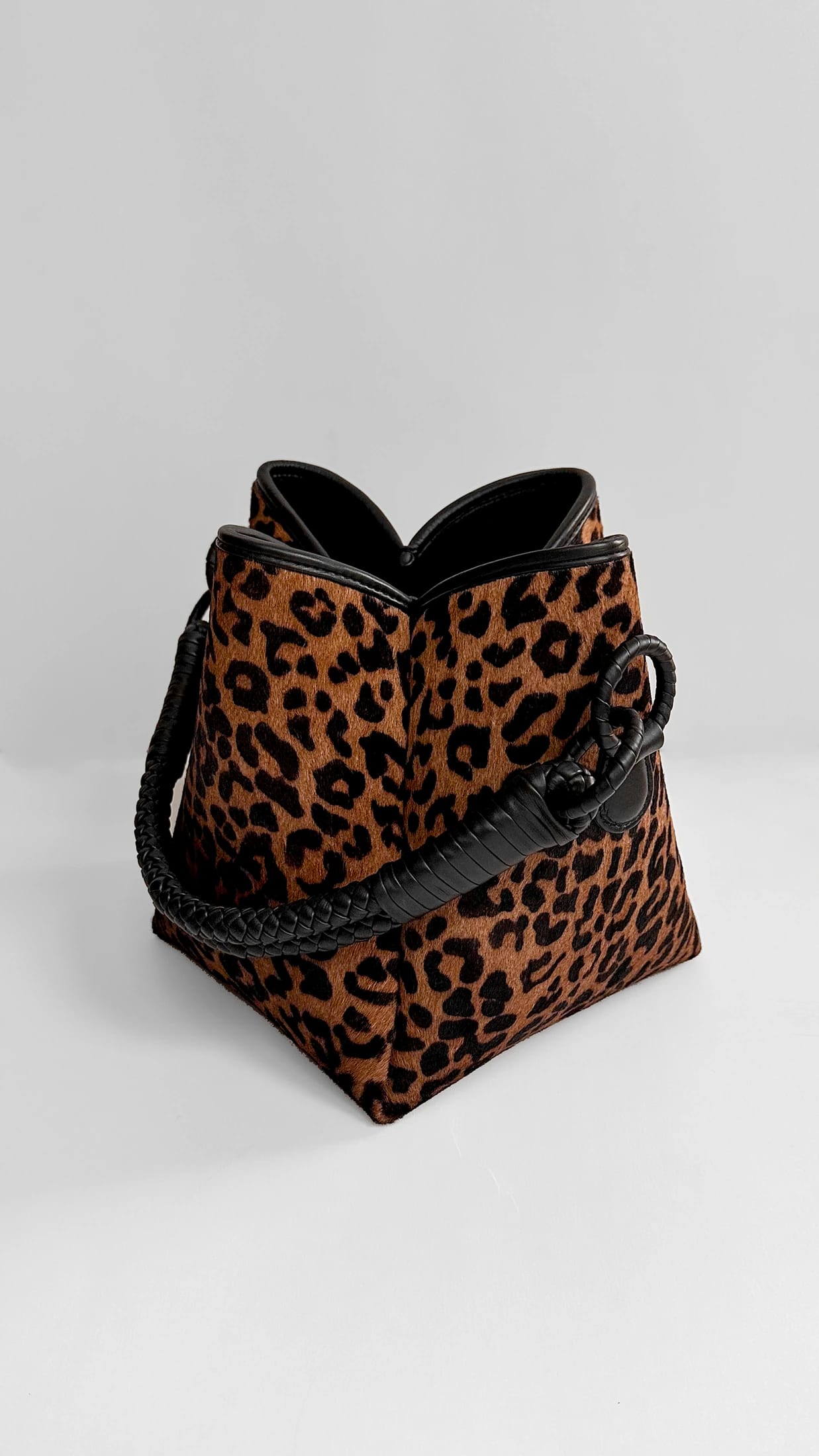 Tulip Bucket Bag, Leopard - imagen 3