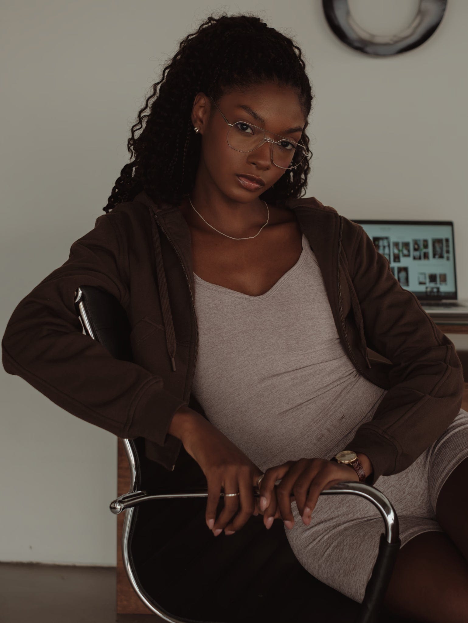 CROPPED ZIP HOODIE - DARK CHOCOLATE - imagen 5