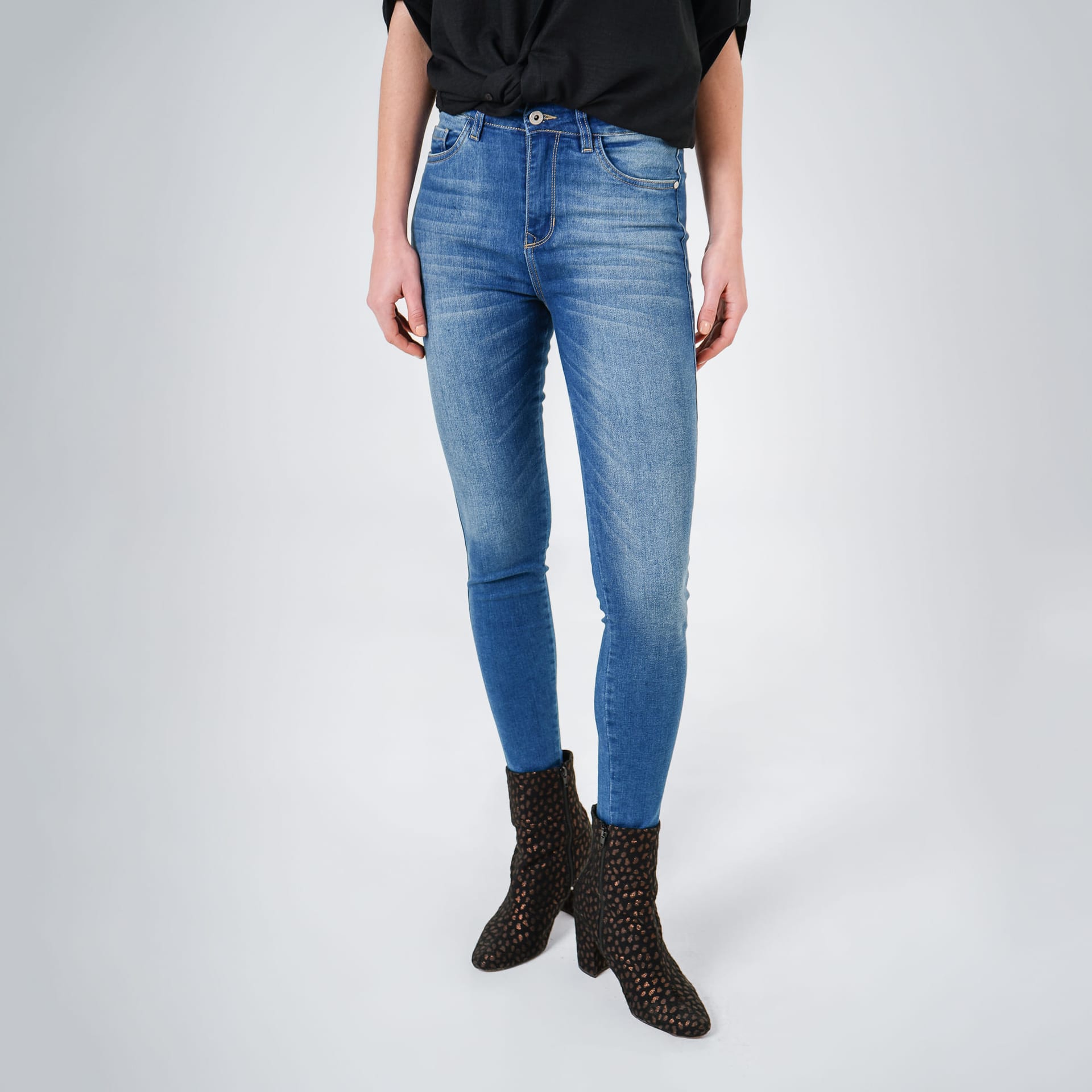 Jean diva bota skinny tiro medio - imagen 5