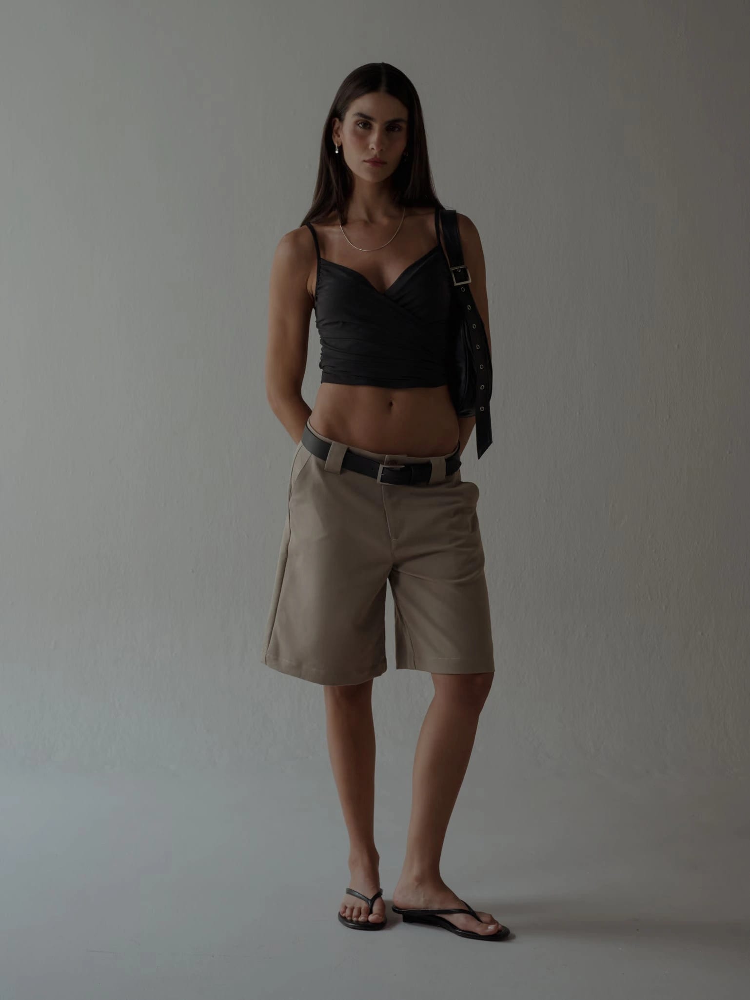 LONG CLASSIC SHORTS - TAUPE - imagen 3