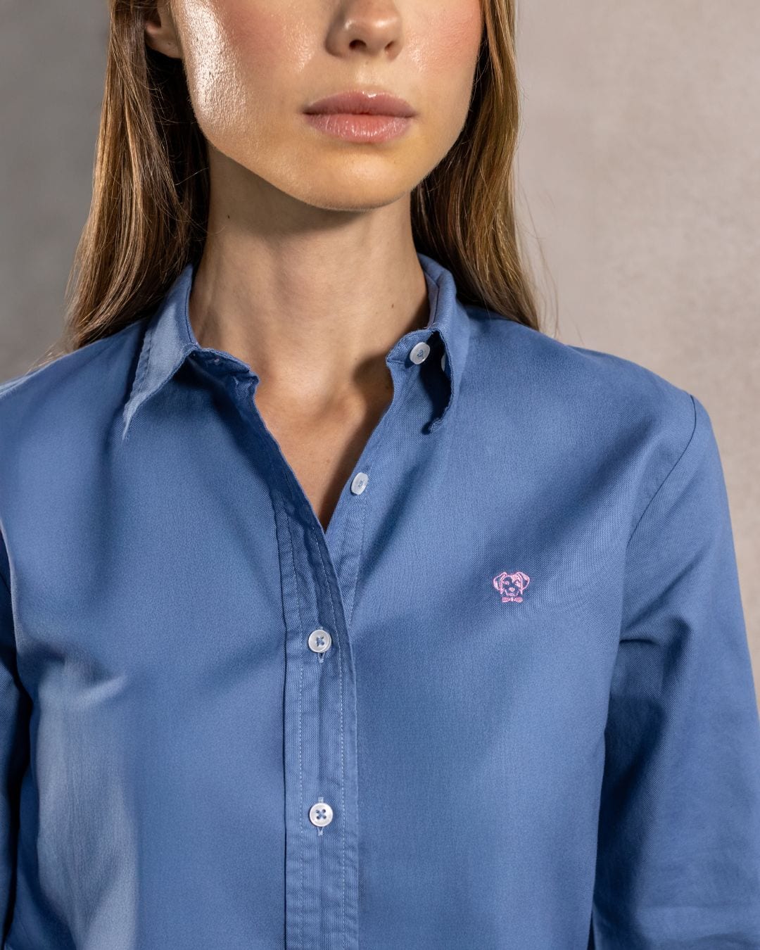 Camisa Antimanchas Oxford de Mujer Azul Chino - Talla Regular - imagen 2