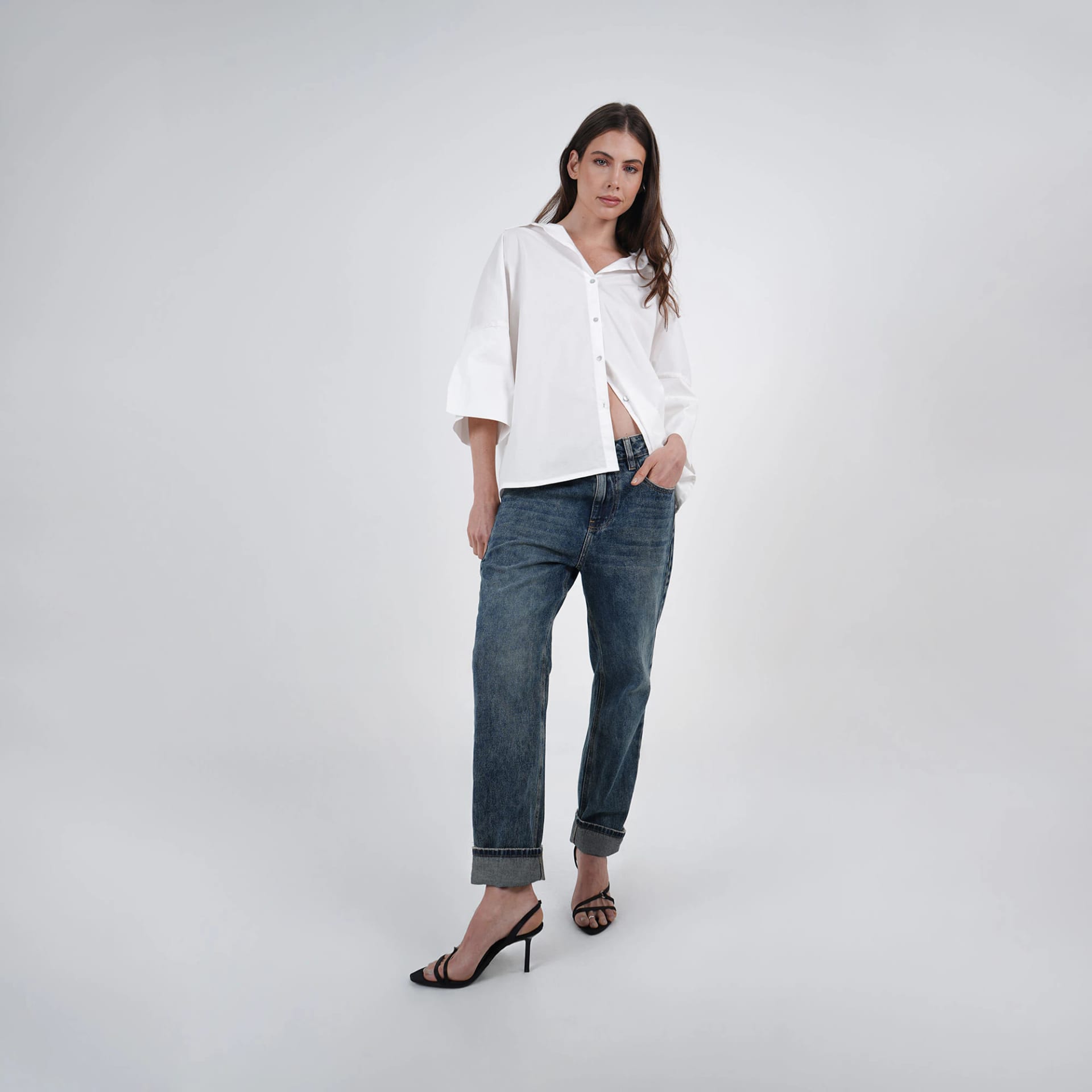 Blusa oversize abierta cuello camisero manga 3/4 - imagen 5