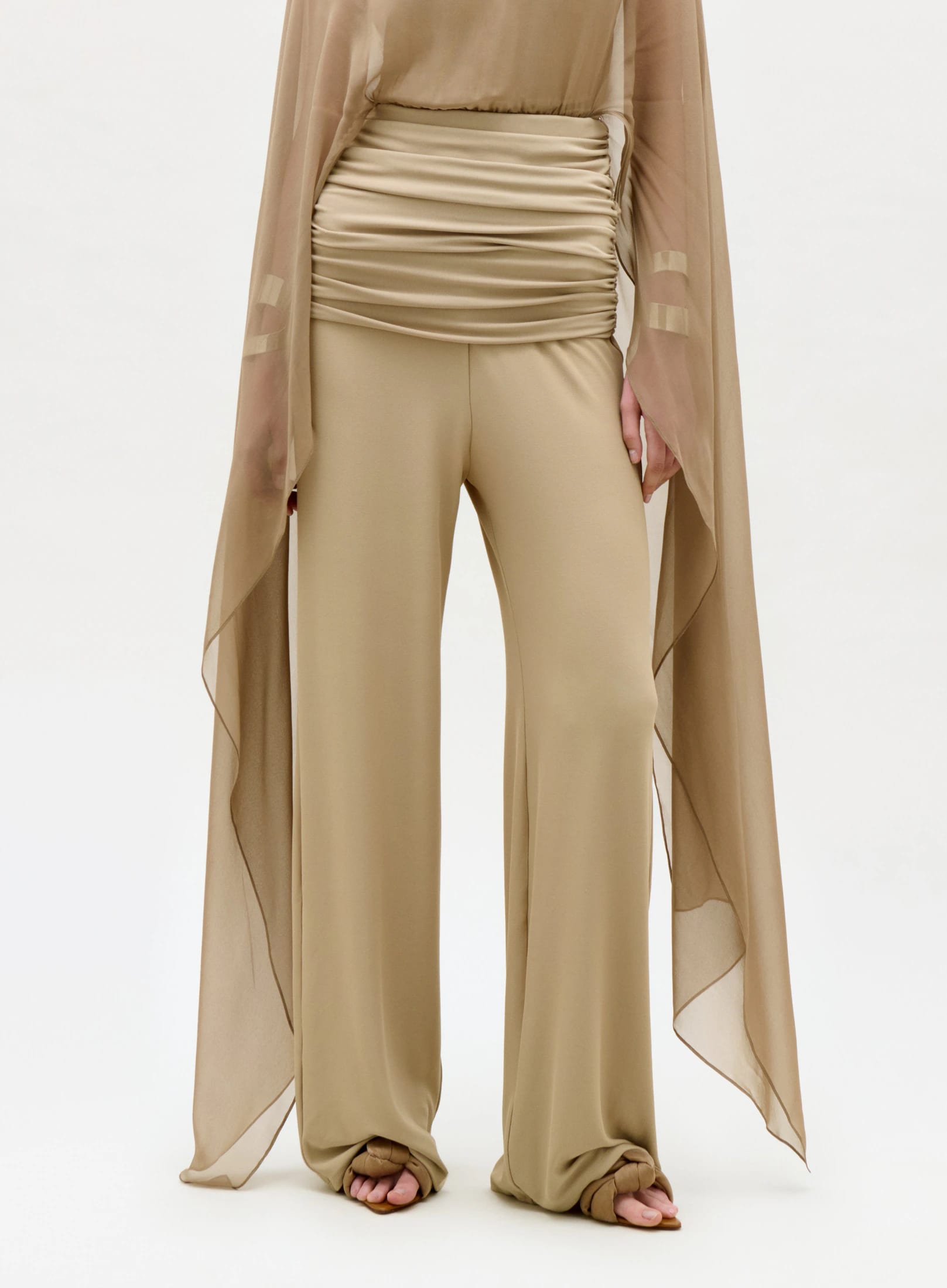 Colbie Pant - imagen 2