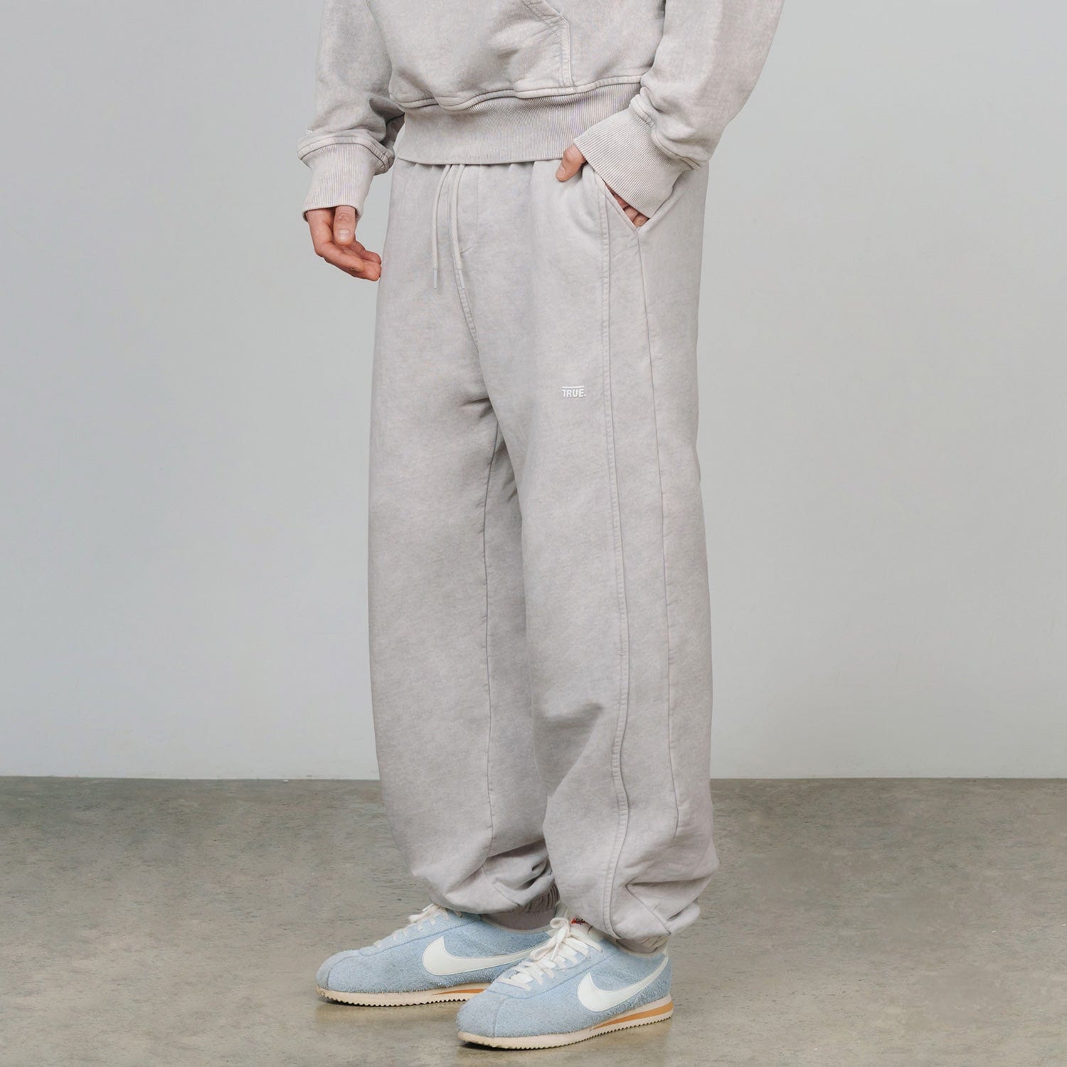 True Classic Jogger - Washed Gray - imagen 2
