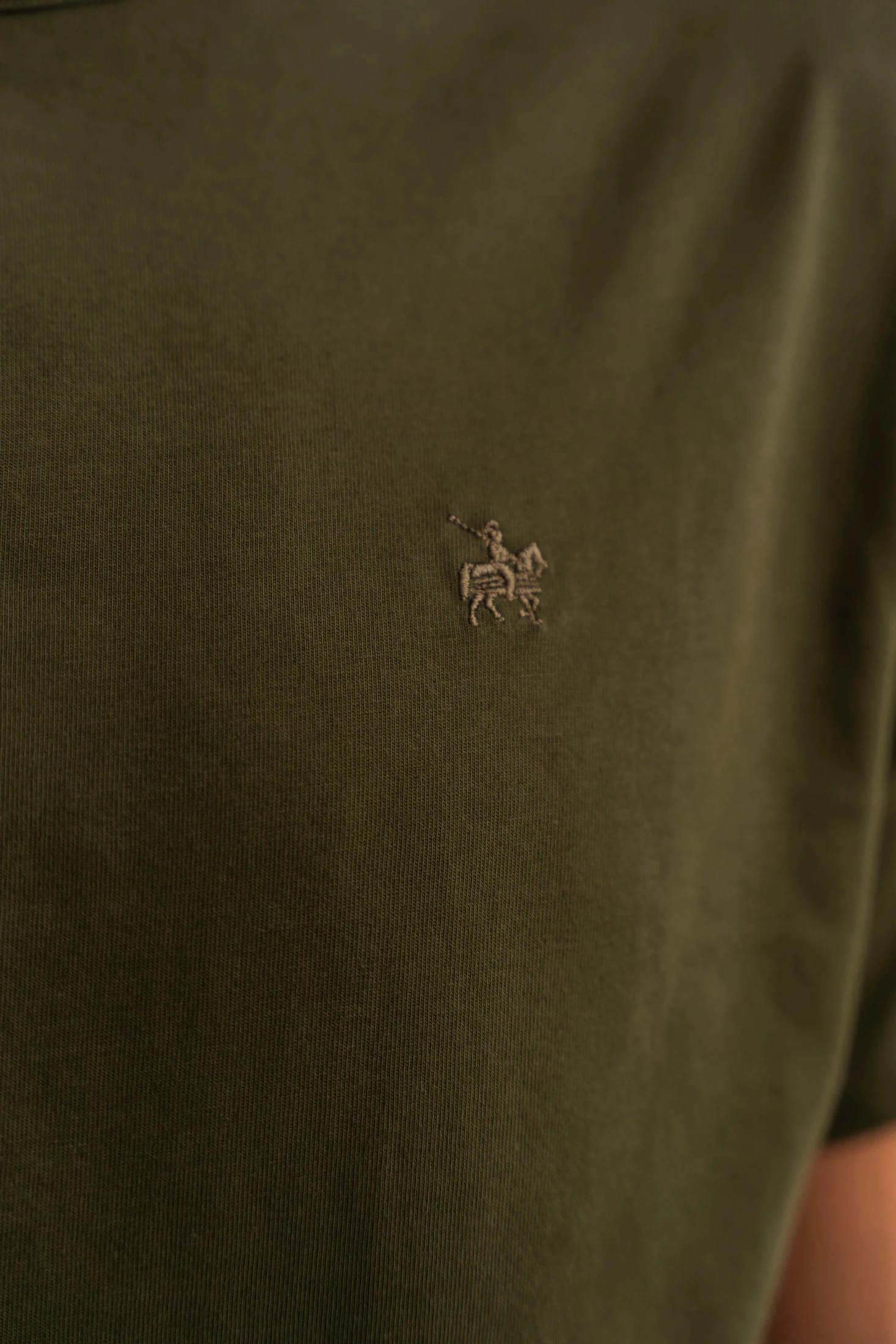 Camiseta Modern Professional Verde Militar - imagen 5