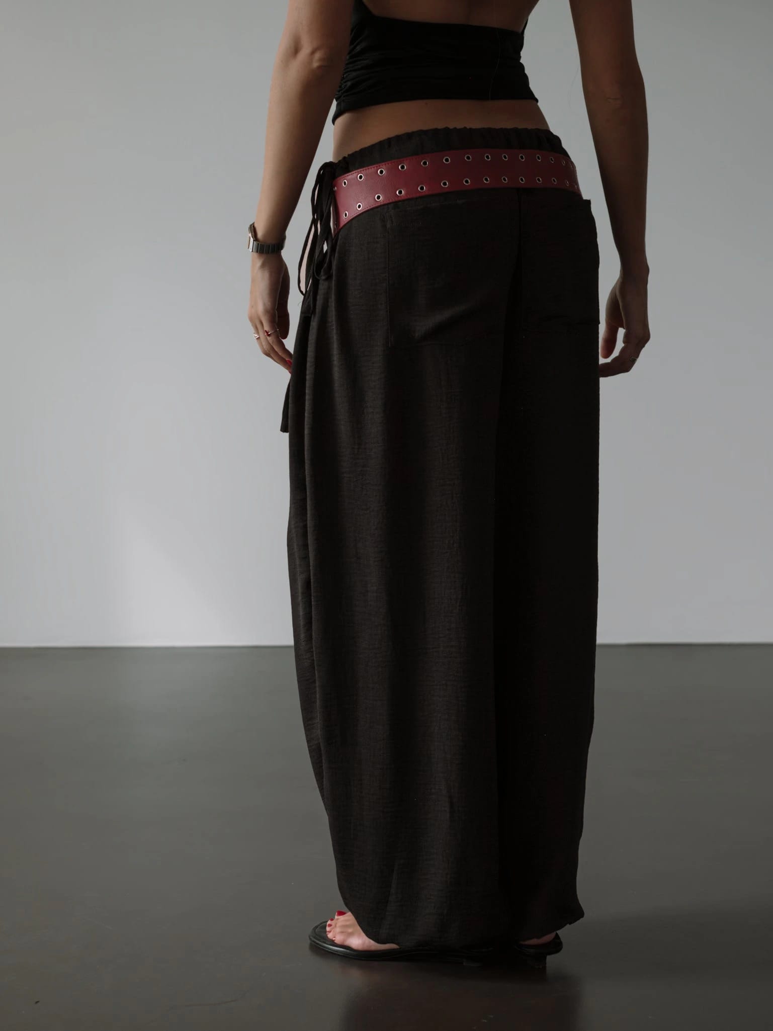 OFFSET ASYMMETRIC BELT - RED WINE - imagen 9