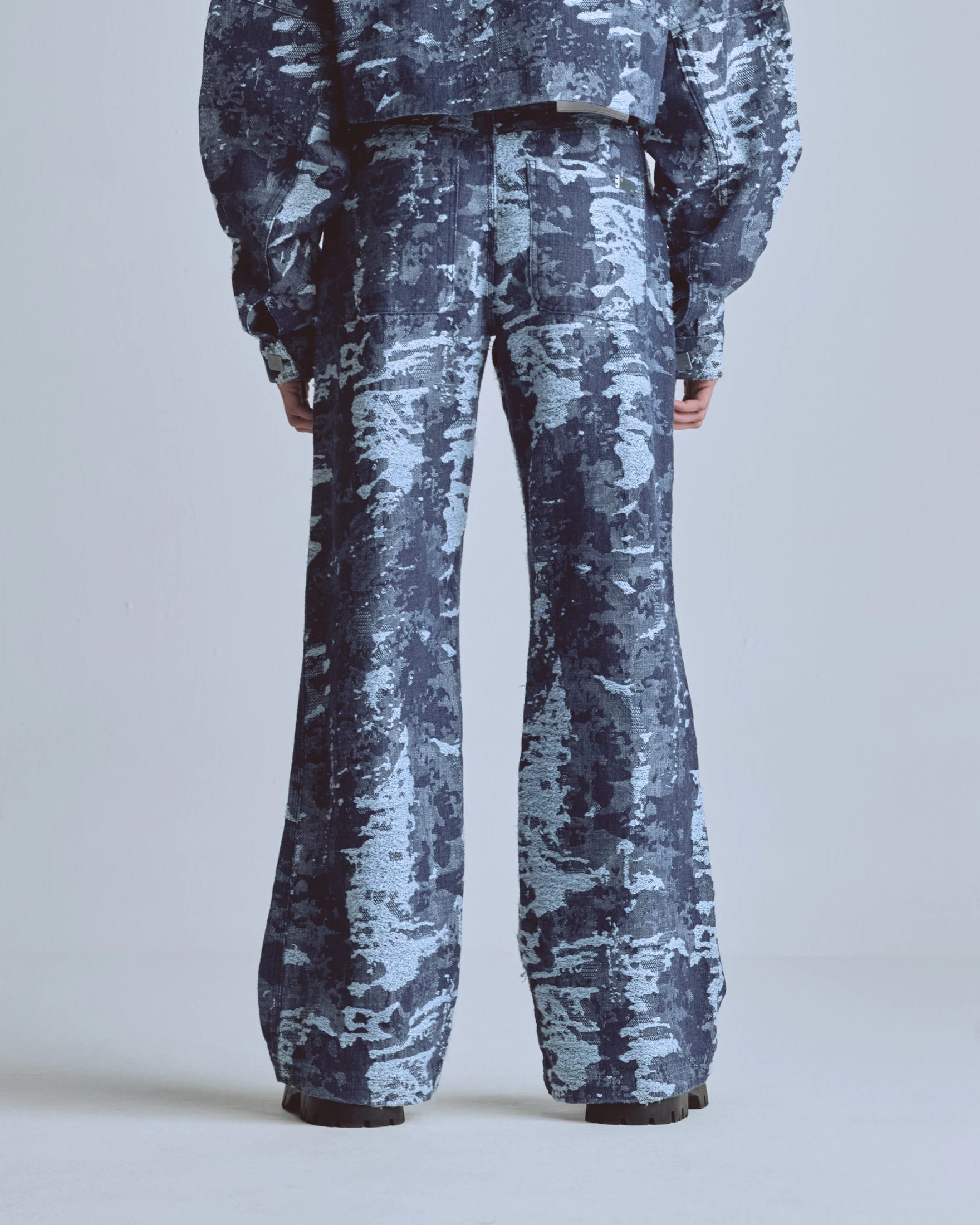 W Capsule Basic Jacquard Wide Jeans Cammo Blue - imagen 7