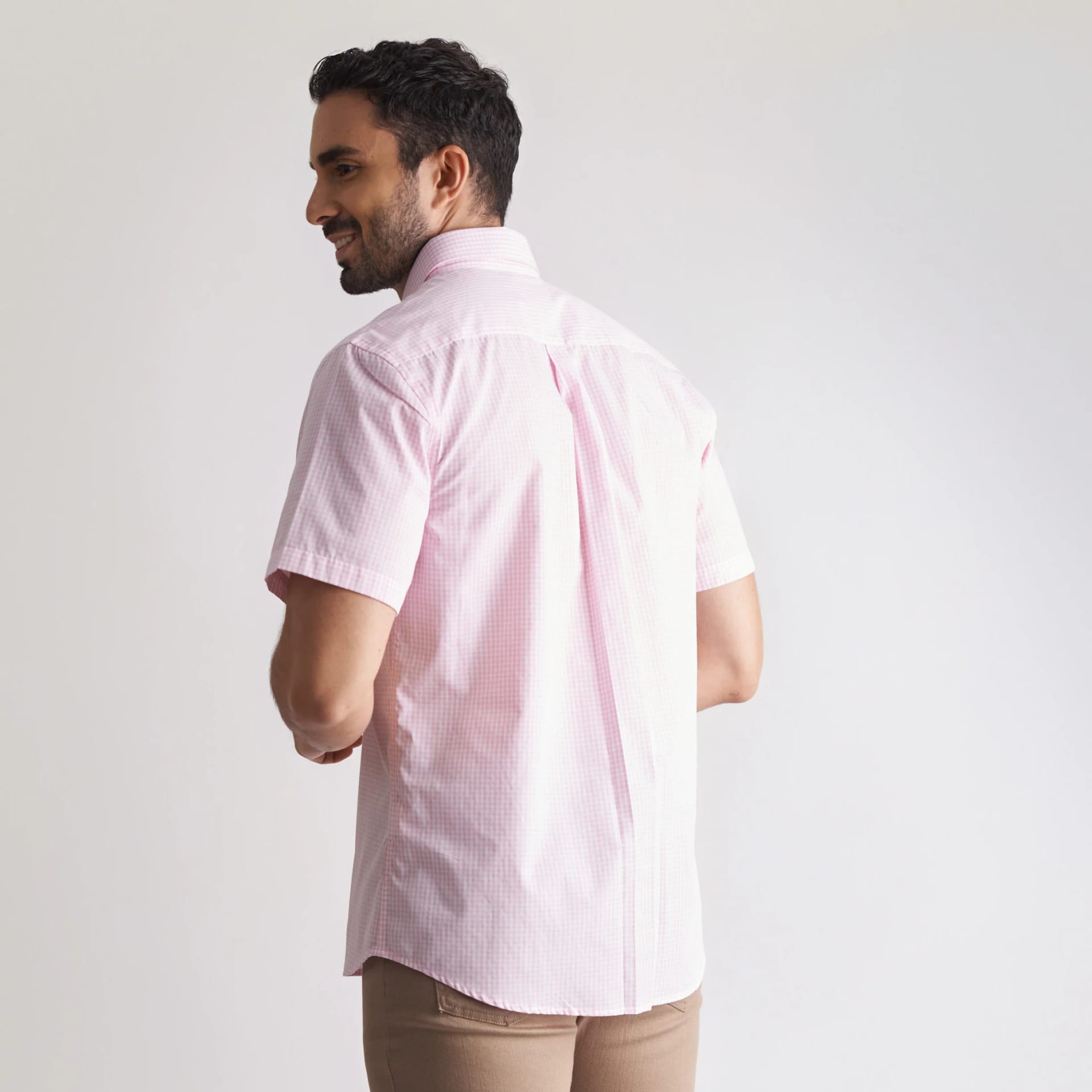 Camisa regular fit color rosado claro - imagen 5