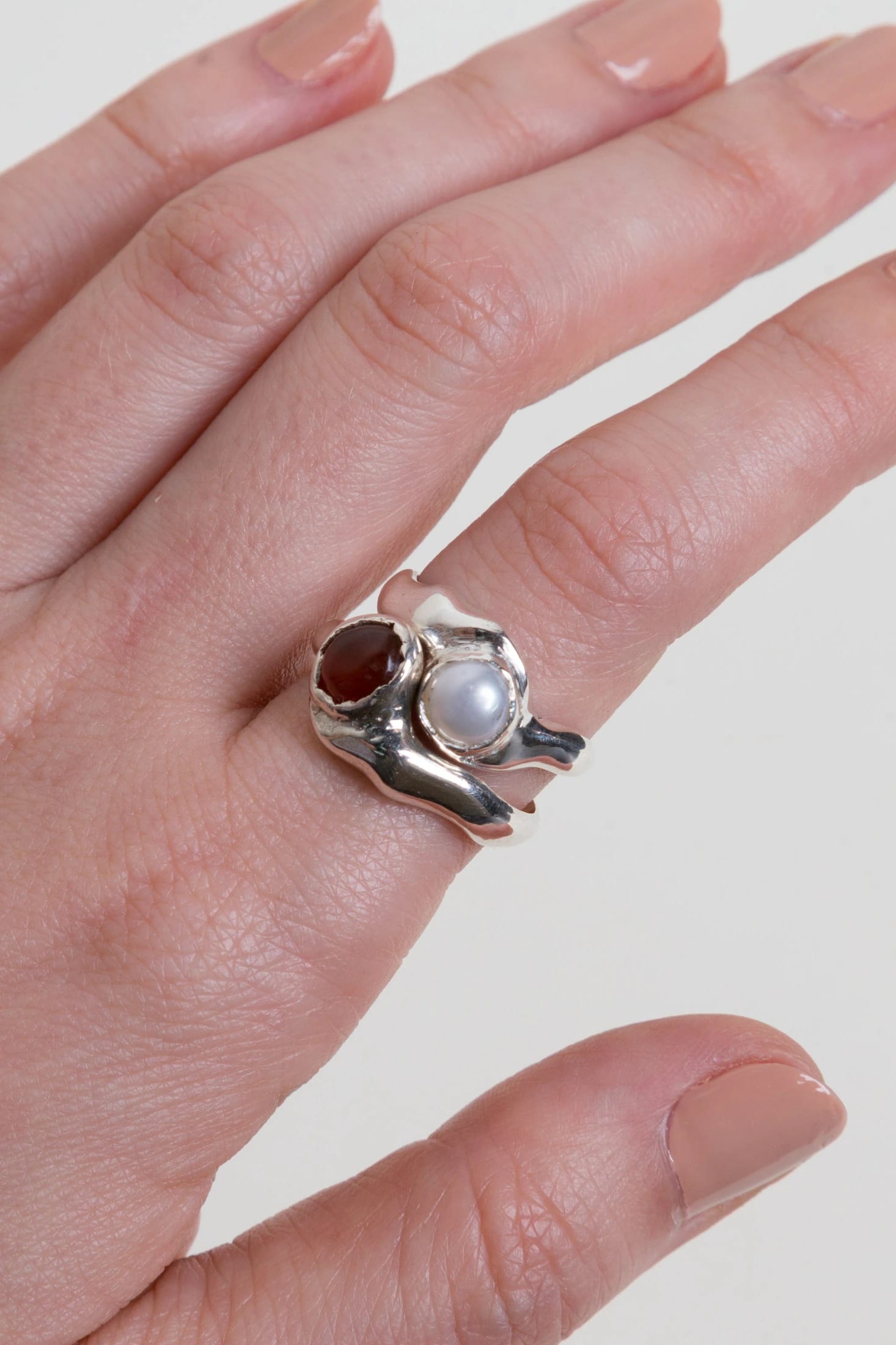 Anillo Eira Perla Natural - imagen 2
