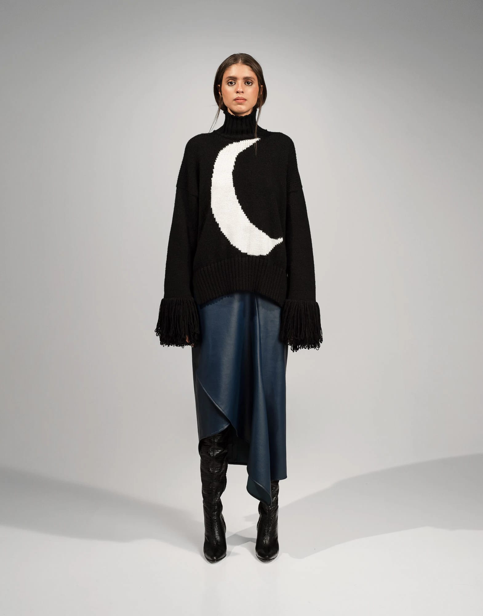 LEATHER PETAL SKIRT - imagen 3