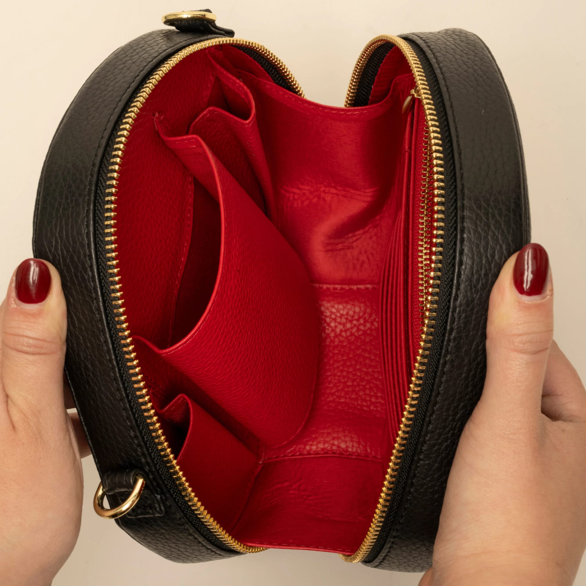 EMA CLUTCH negro corrugado - imagen 4