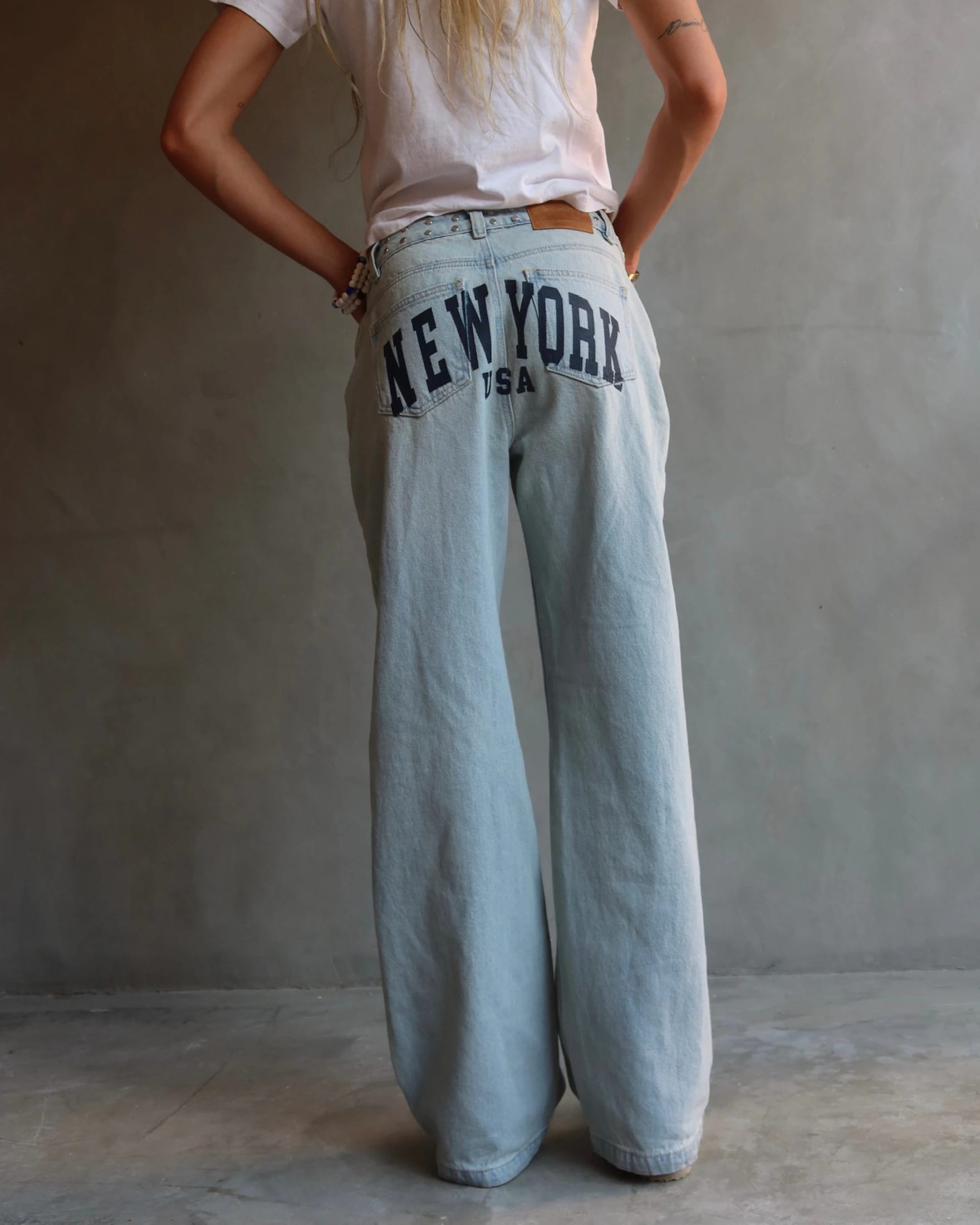 JEAN NEW YORK STUDDED RELAXED FIT AZUL CLARO - imagen 8