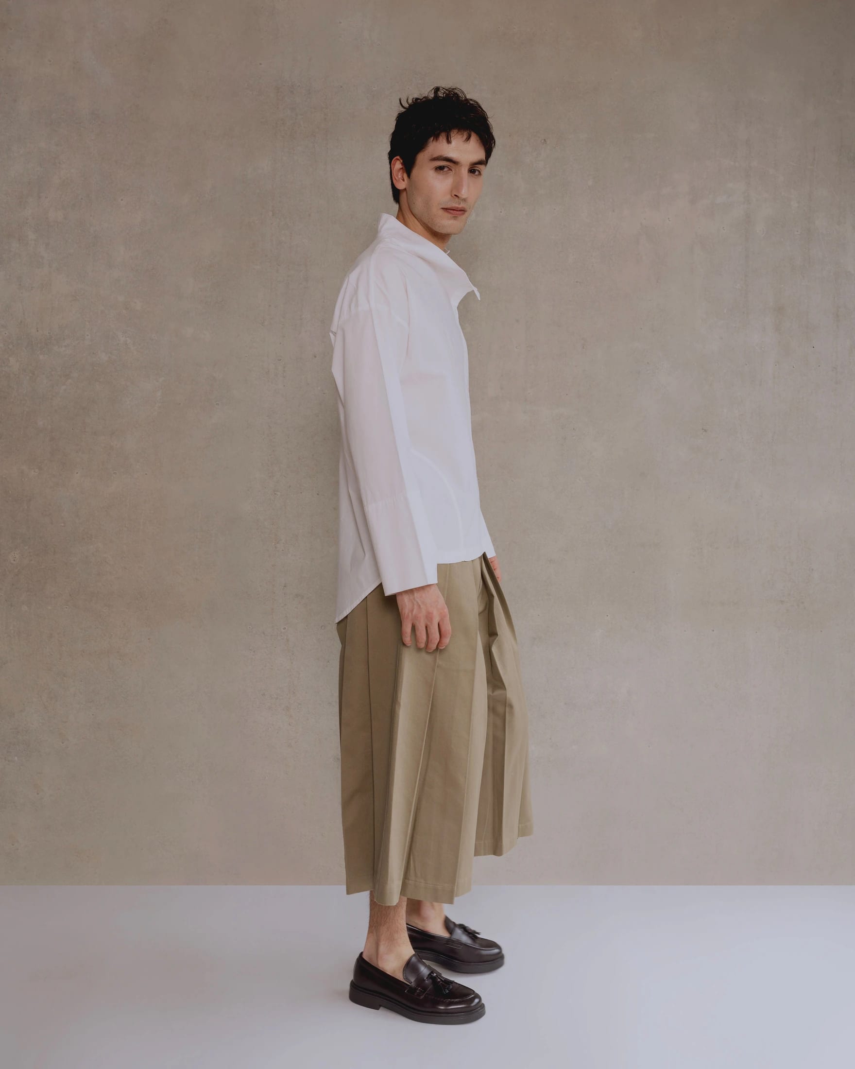 Asymmetric White Shirt - imagen 3