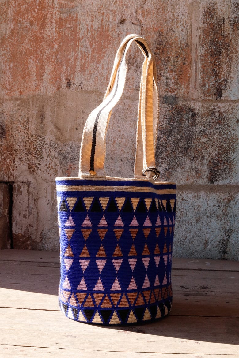 Sintra Large Bucket Bag - imagen 4