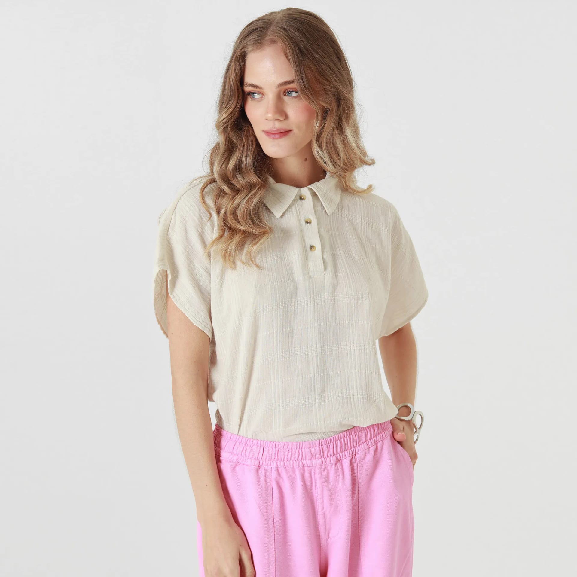 Blusa Cuello Sport Manga Corta - imagen 1