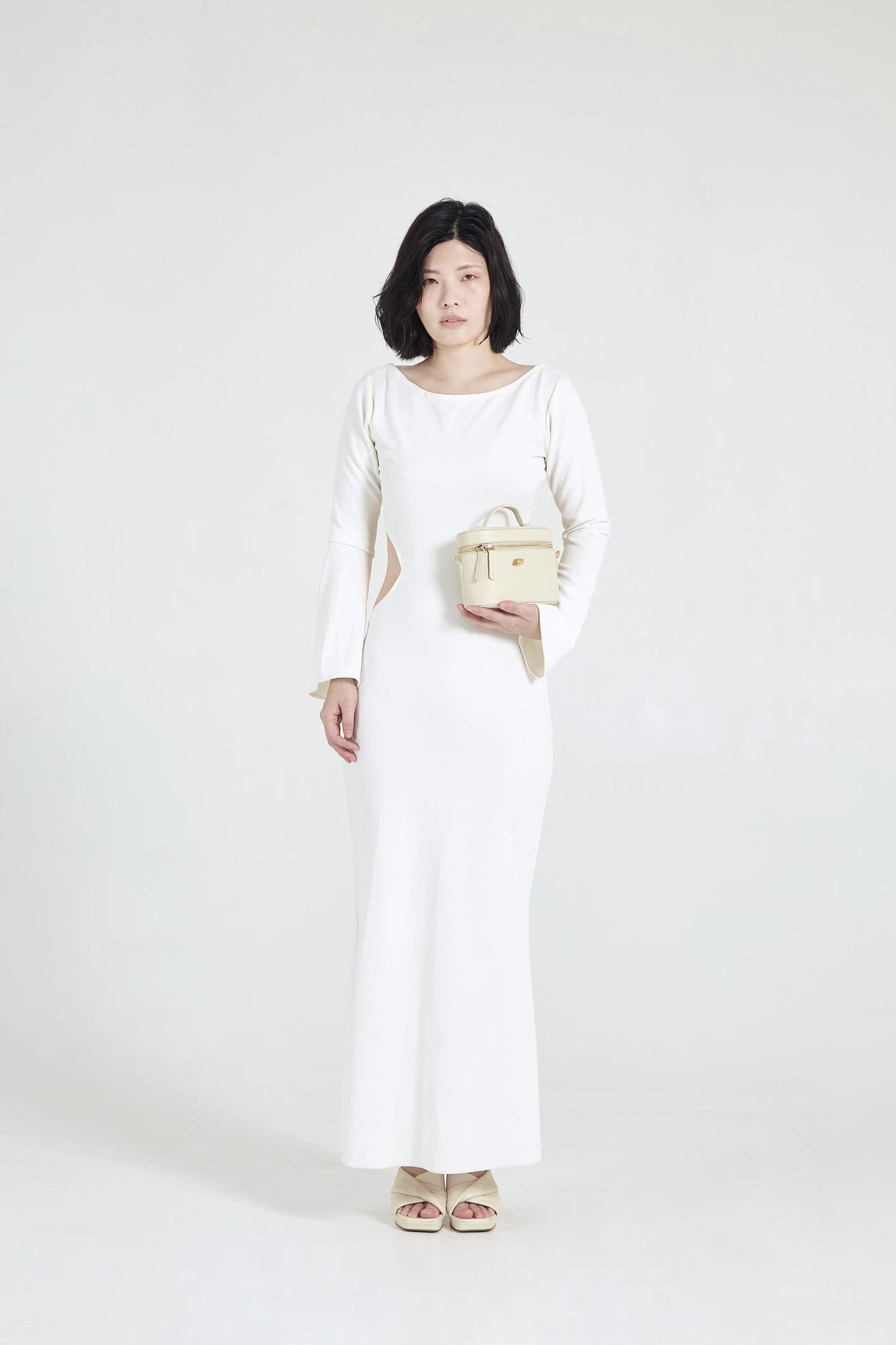 Petite Voyager Cream Leather Bag - imagen 6