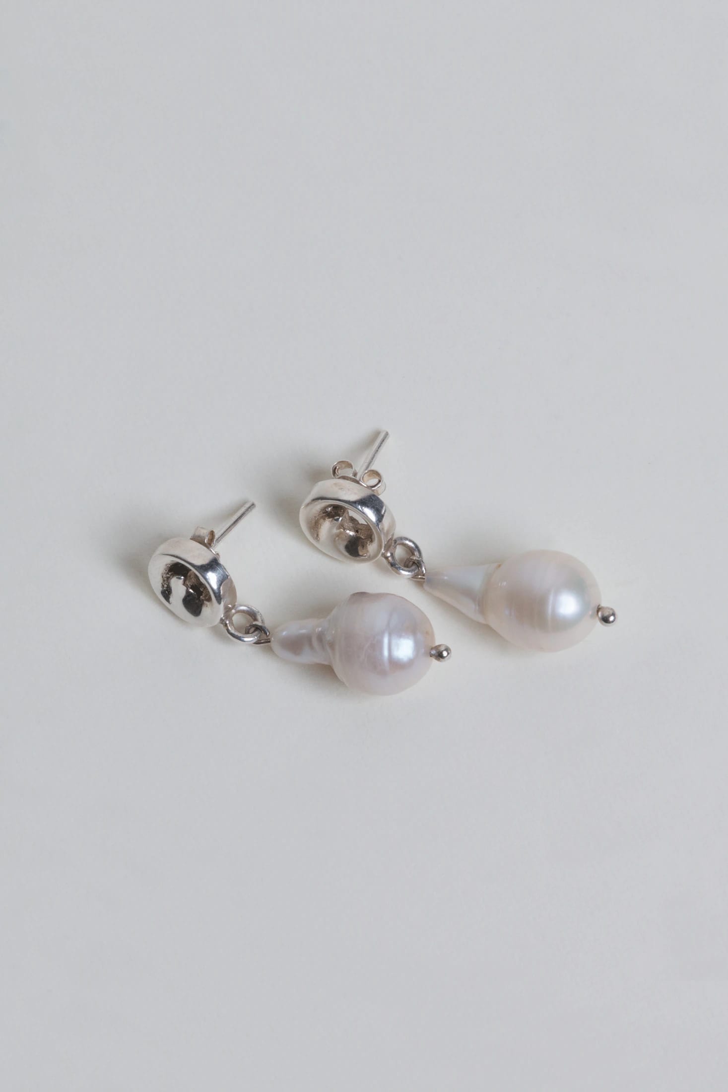 Aretes Rollitos Midi Perla - imagen 3