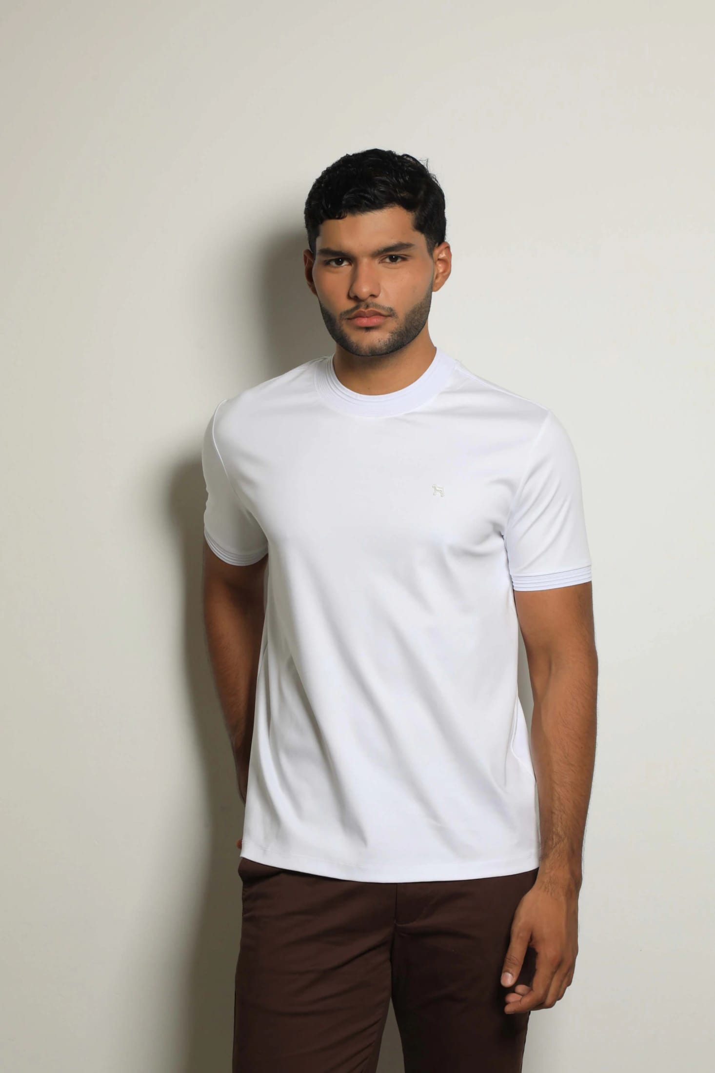 Camiseta Mercerizada Blanco/Detalle Cuello-Puños - imagen 4