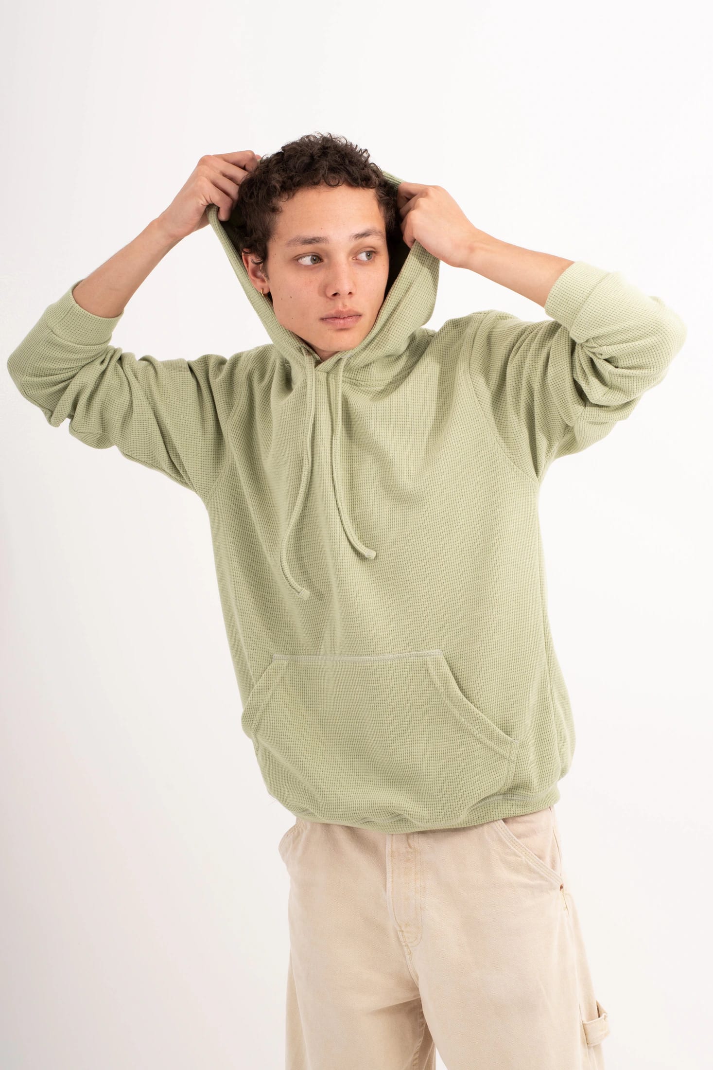 HOODIE VERDE CLARO  UNISEX- BÁSICO - imagen 2