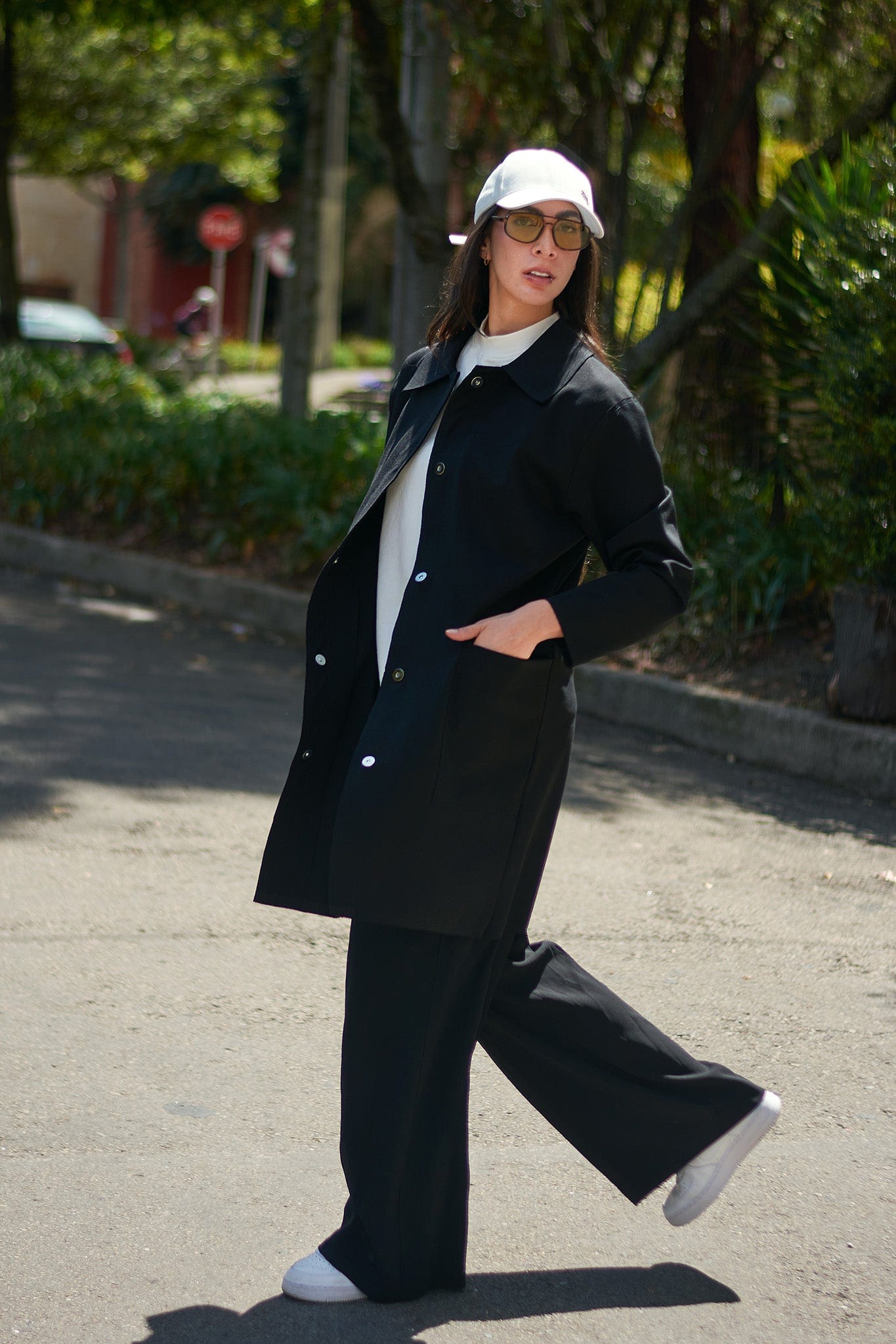 ABRIGO CHIPRE NEGRO - imagen 2