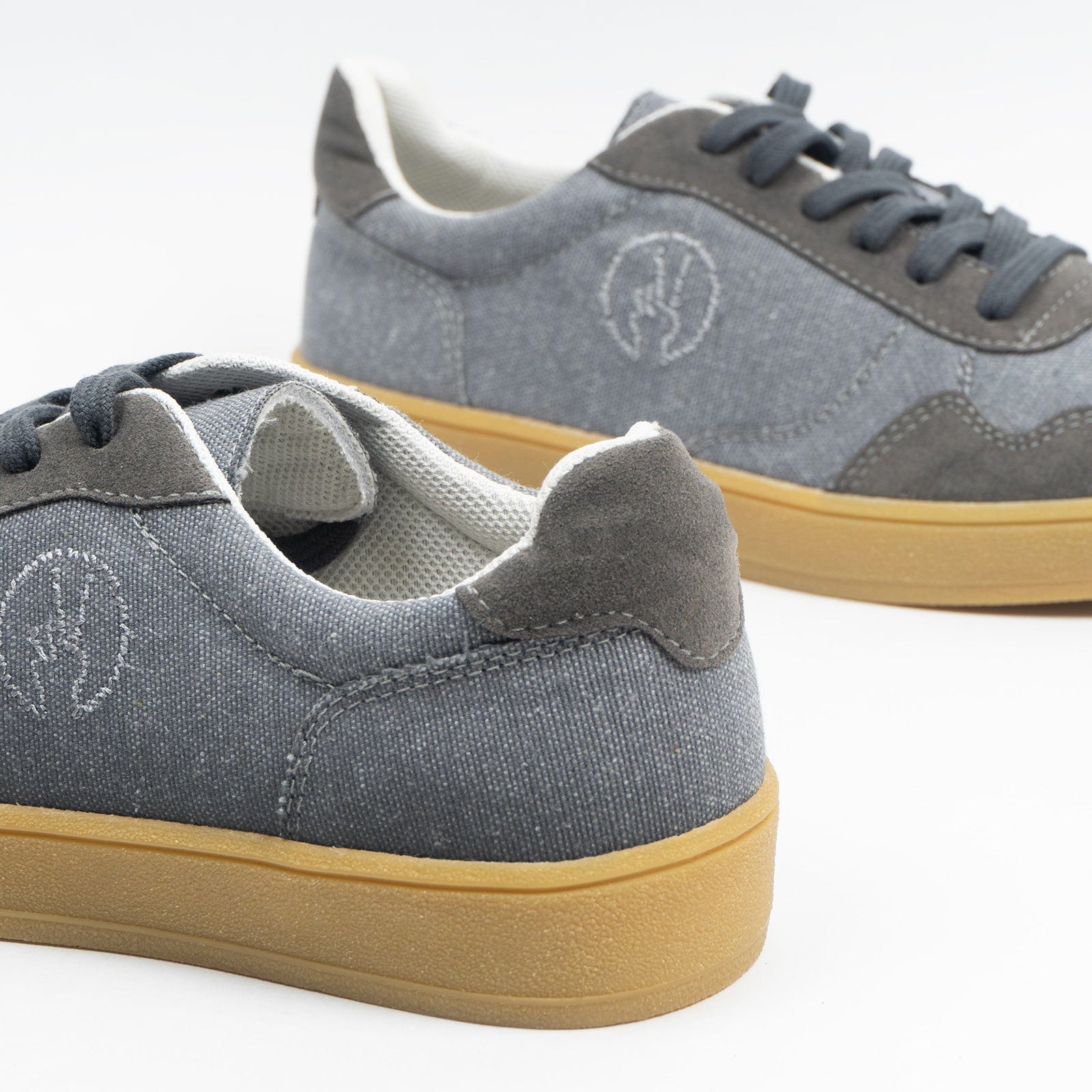 Tenis "Sin Regla" Gris - imagen 3