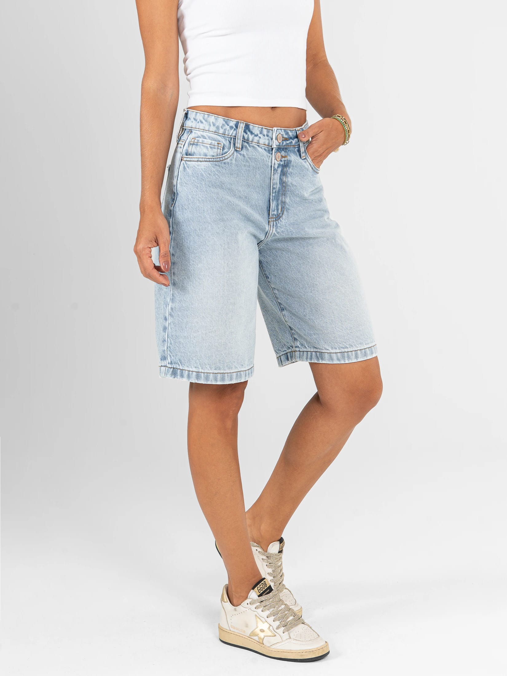 Ref: 066520 Bermuda en denim rígido, tiro alto, tono azul claro - imagen 3