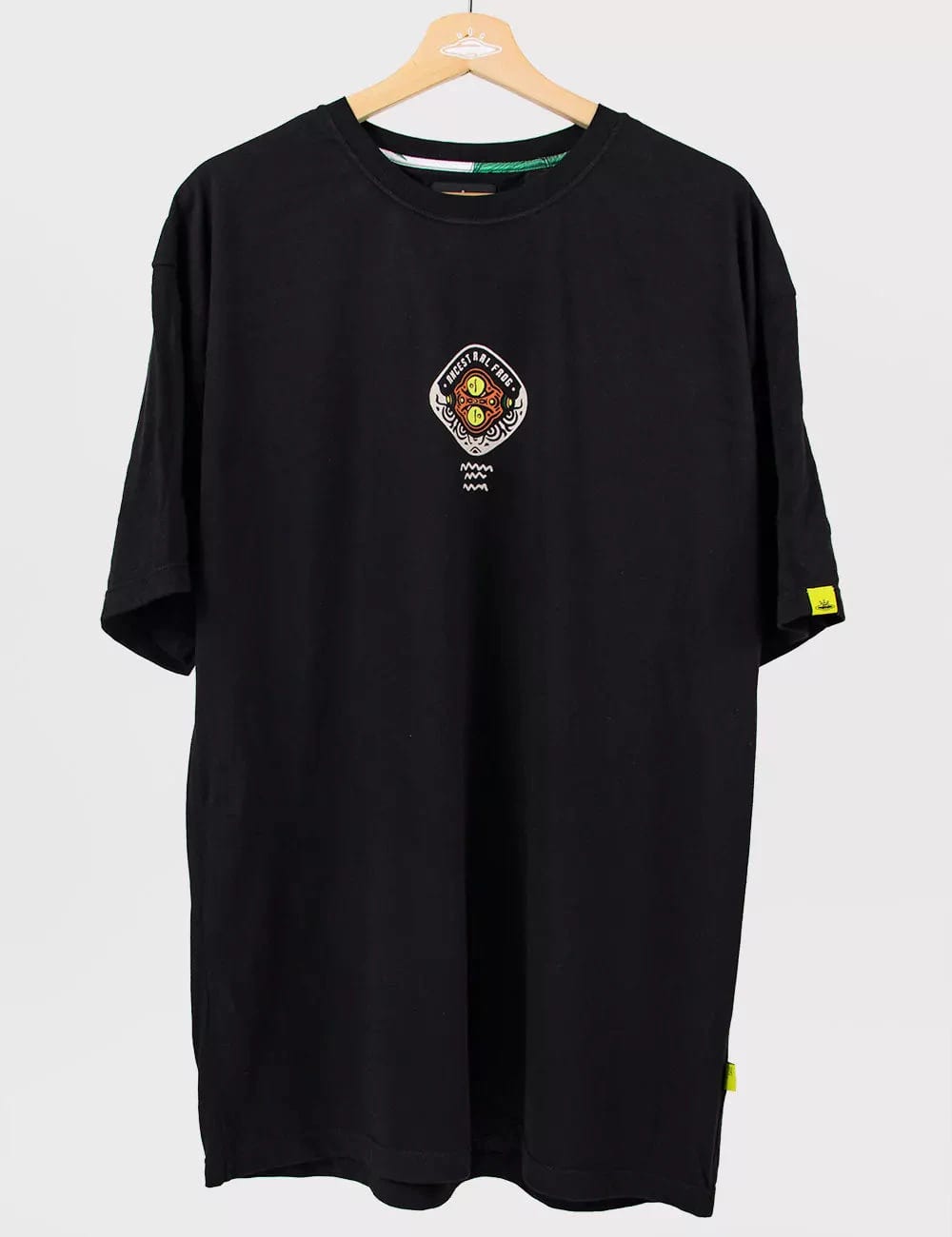 Camiseta Oversize Ancestral Frog negro Hombre - imagen 6