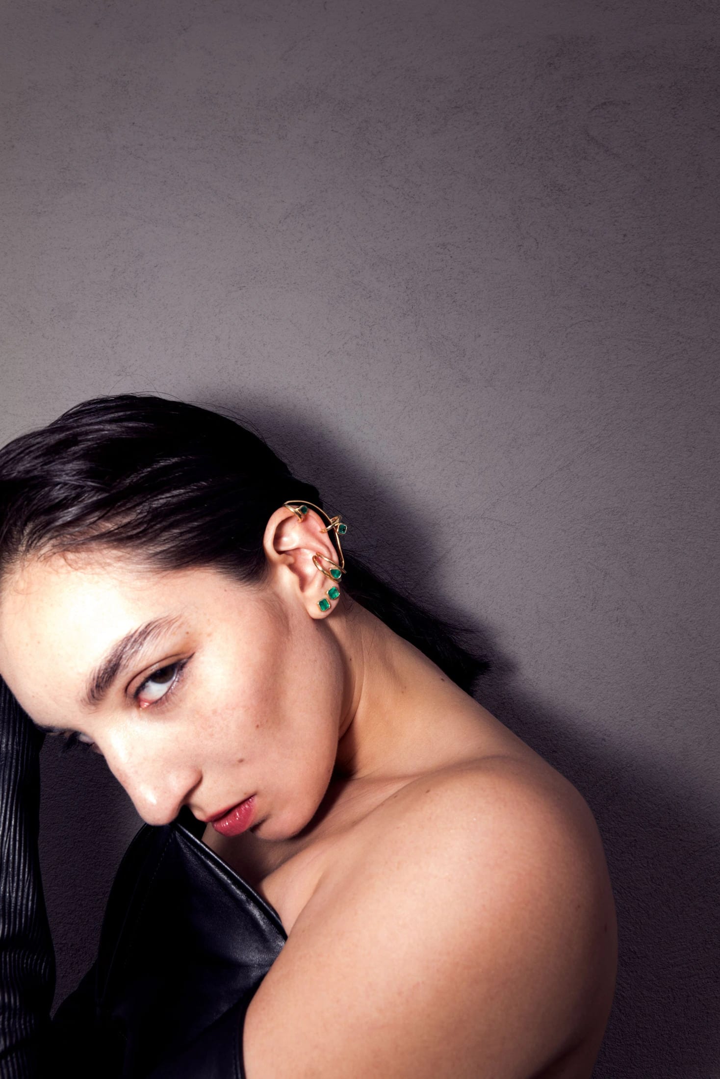 Ear cuff Aros de Oro y Esmeralda - imagen 2