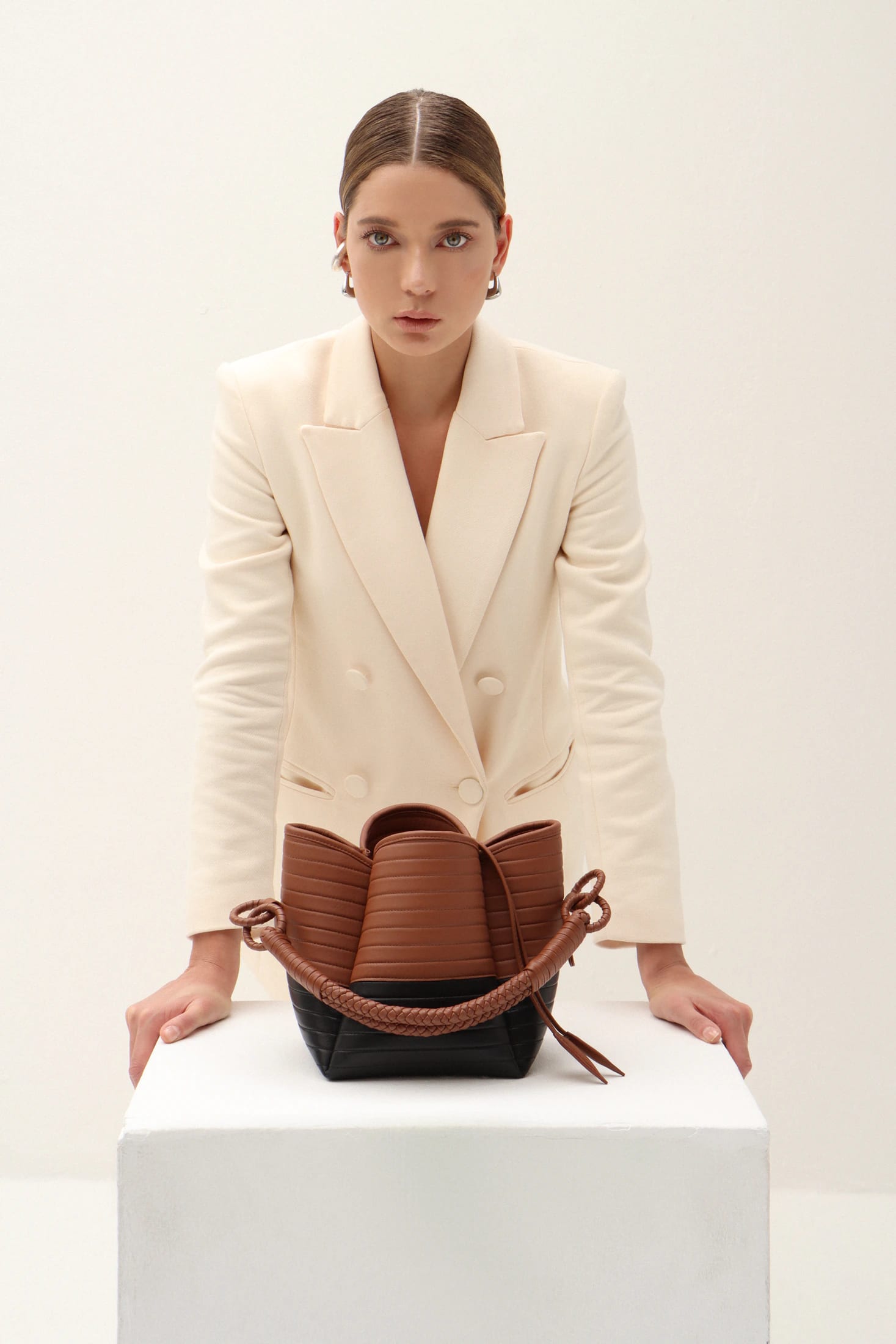 Tulip Oxford Bag, Black & Brandy - imagen 4