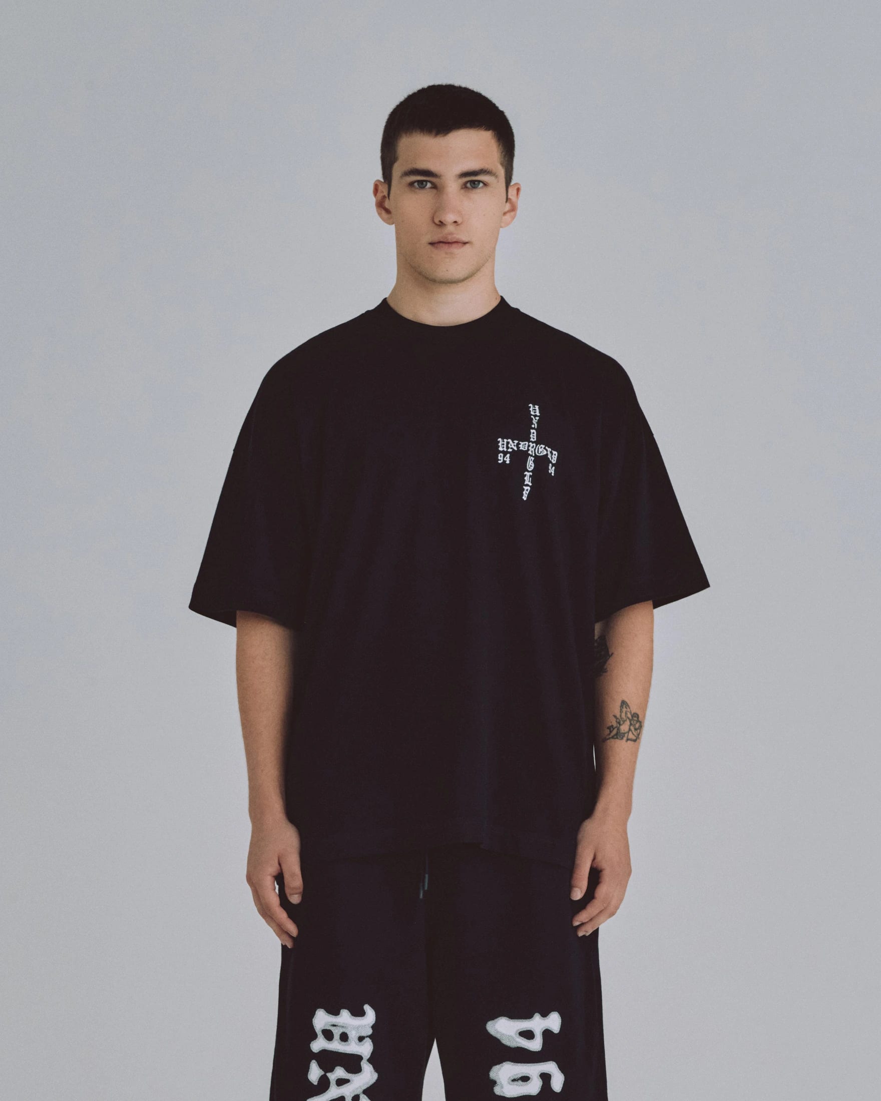 94' UNDRGLD Tshirt Black - imagen 2