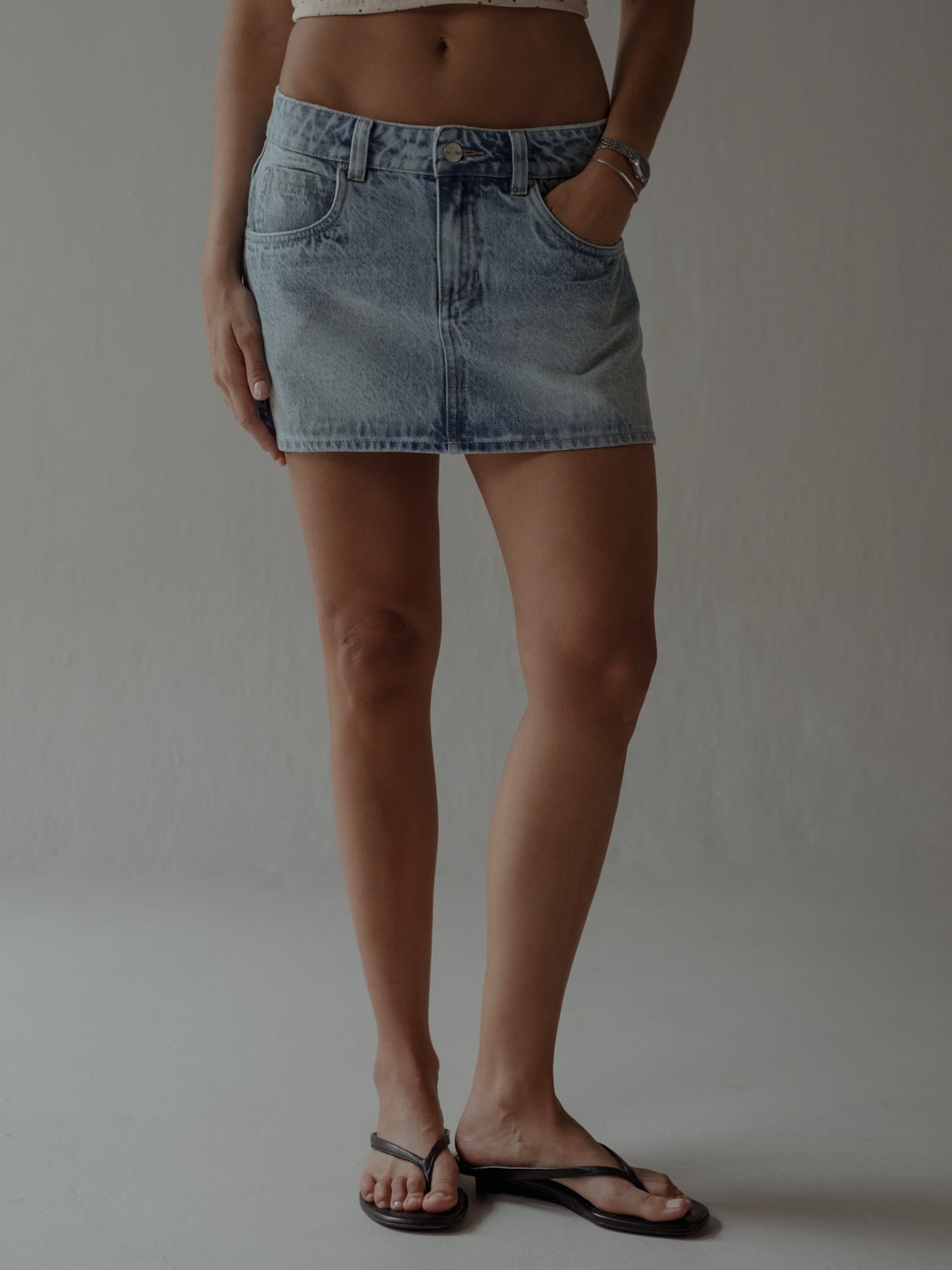 INDIGO MINI SKIRT - OLD LIGHT BLUE - imagen 4