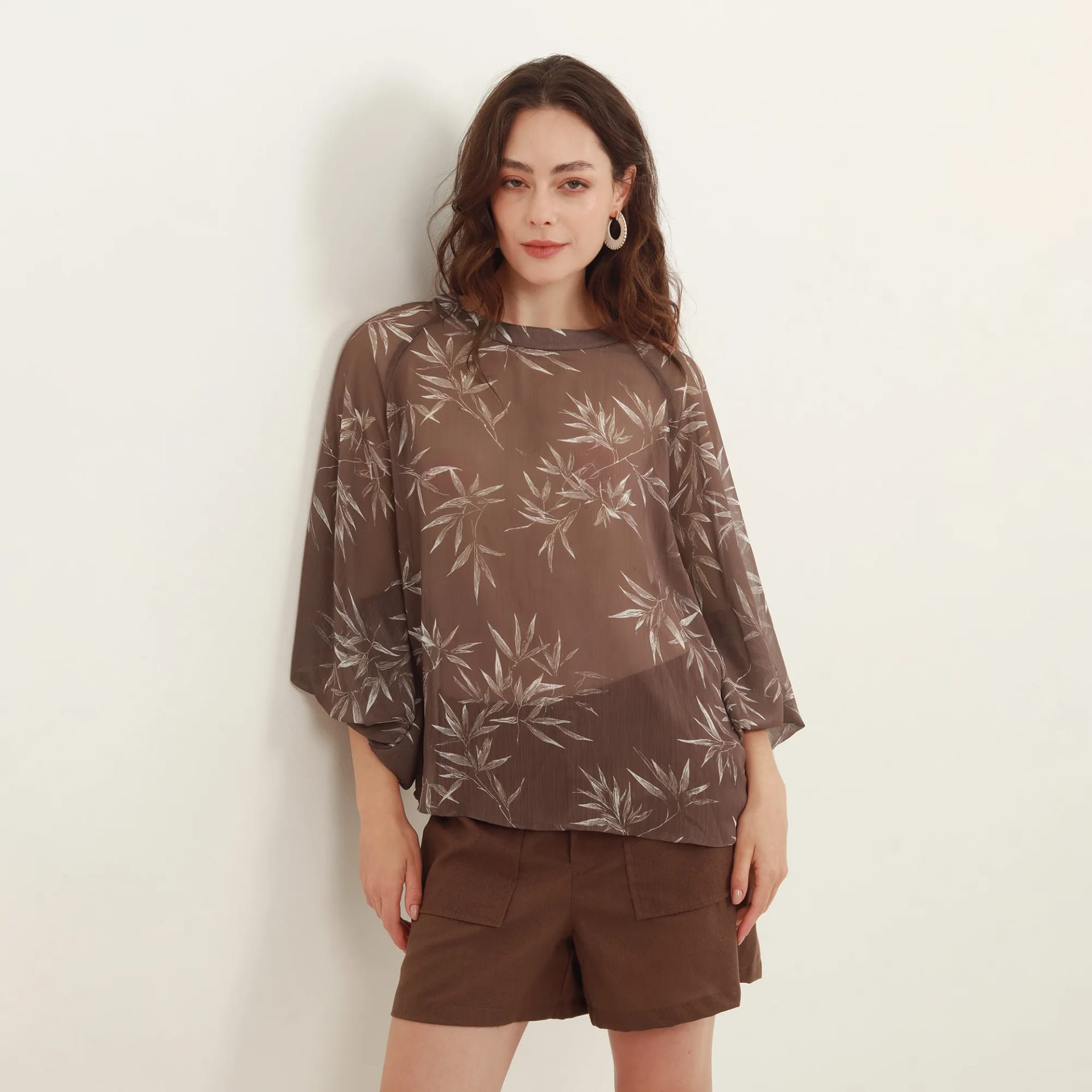 Blusa estampada cuello redondo manga globo - imagen 7