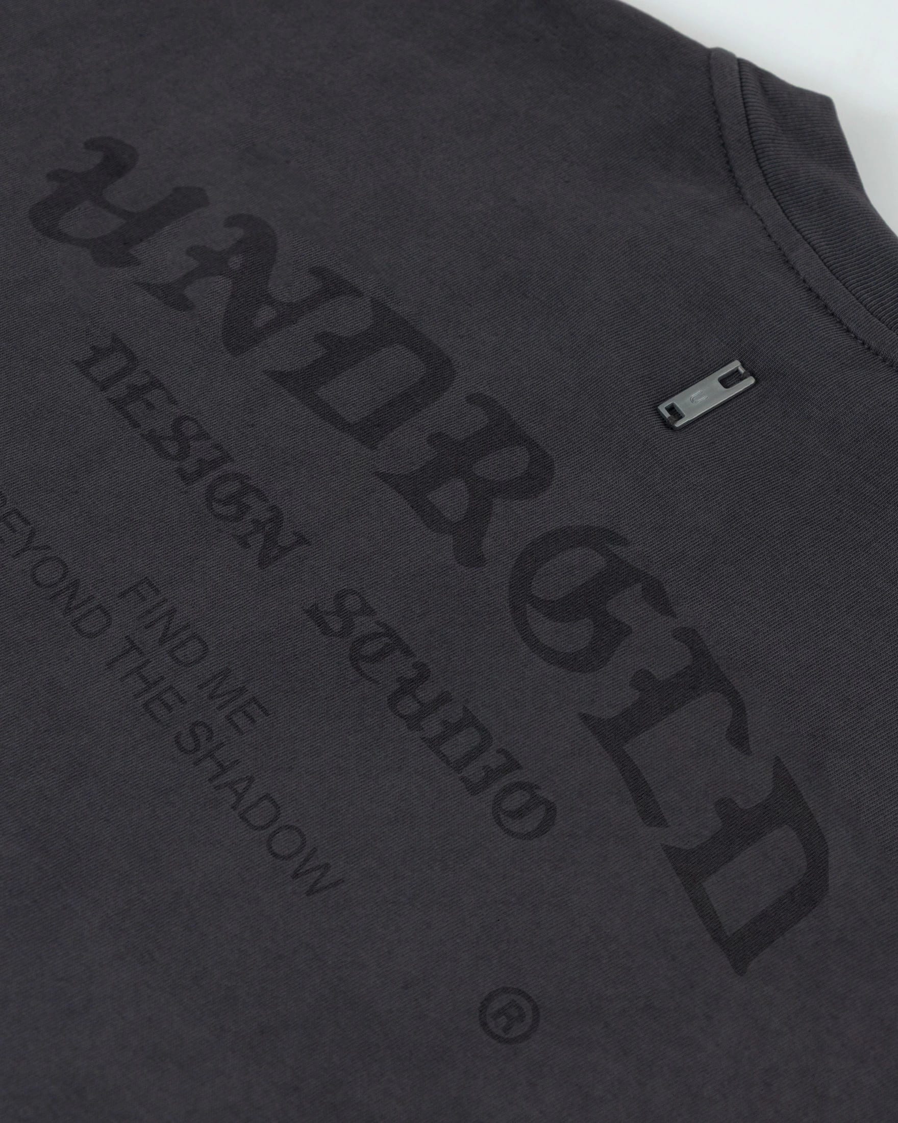 Line Gothic Tshirt Vintage Gray - imagen 4