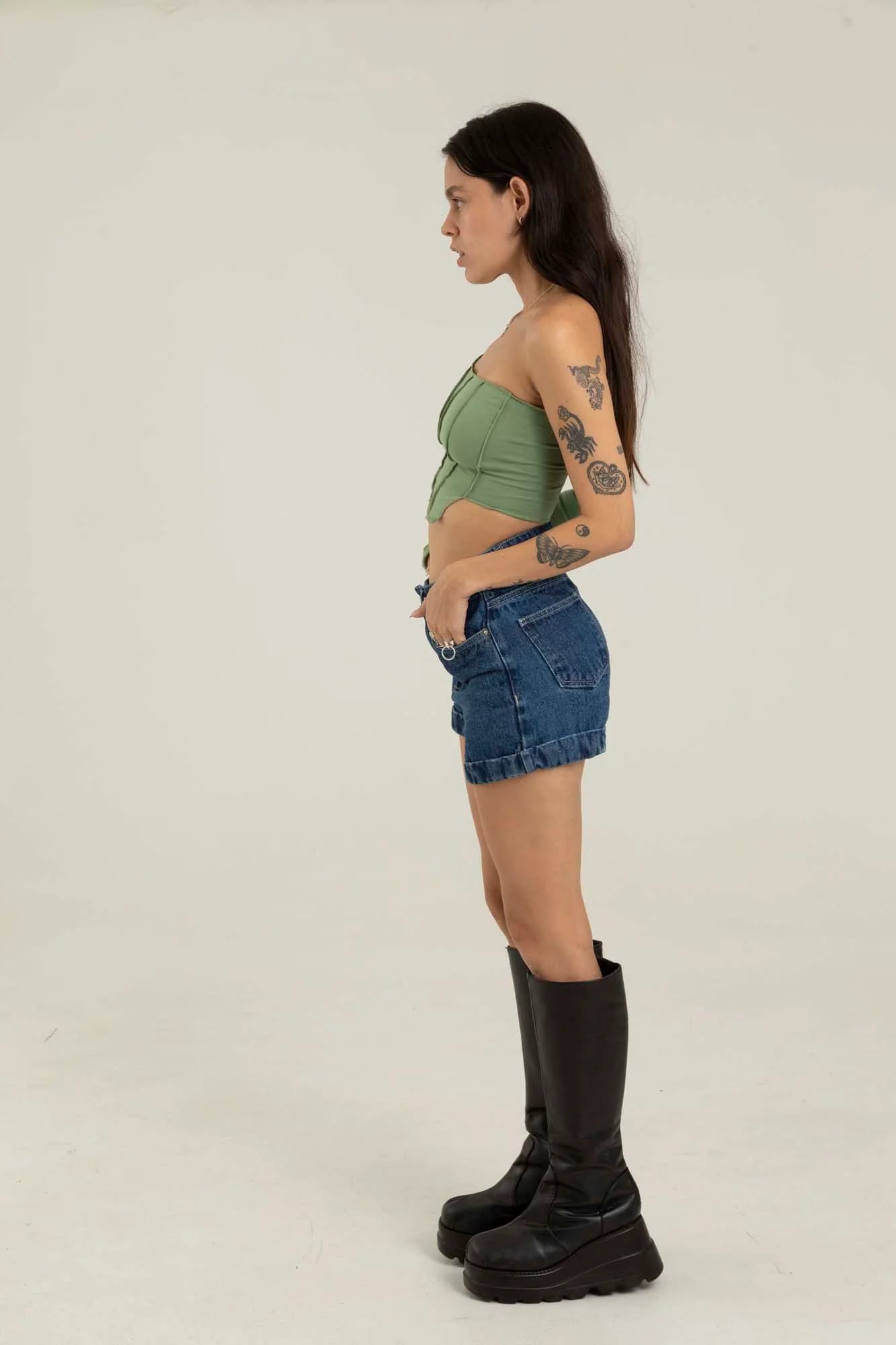 DARK BLUE DENIM SHORT - imagen 19