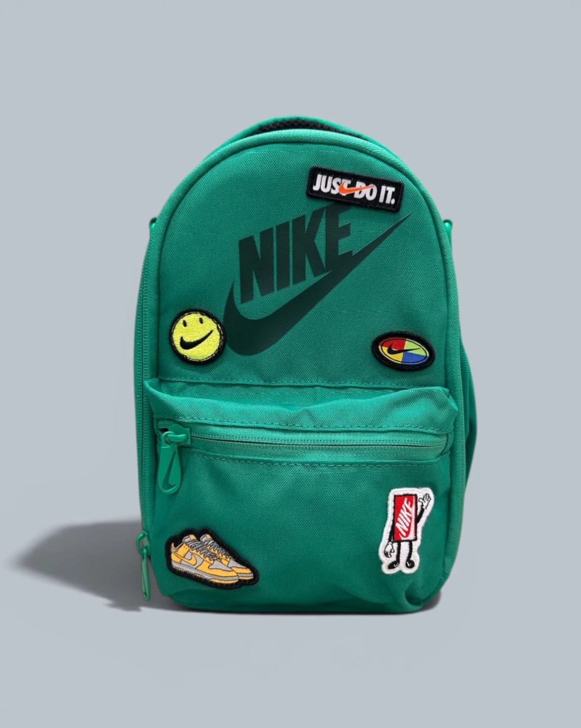 BOLSO VERDE MANOS LIBRE APLIQUES NIKE - imagen 2