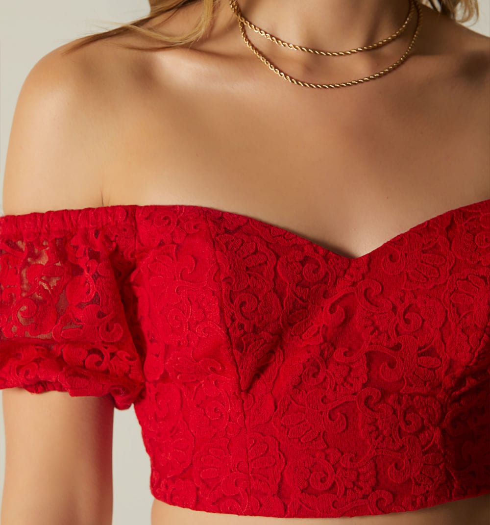 Blusa con hombros descubiertos - imagen 3