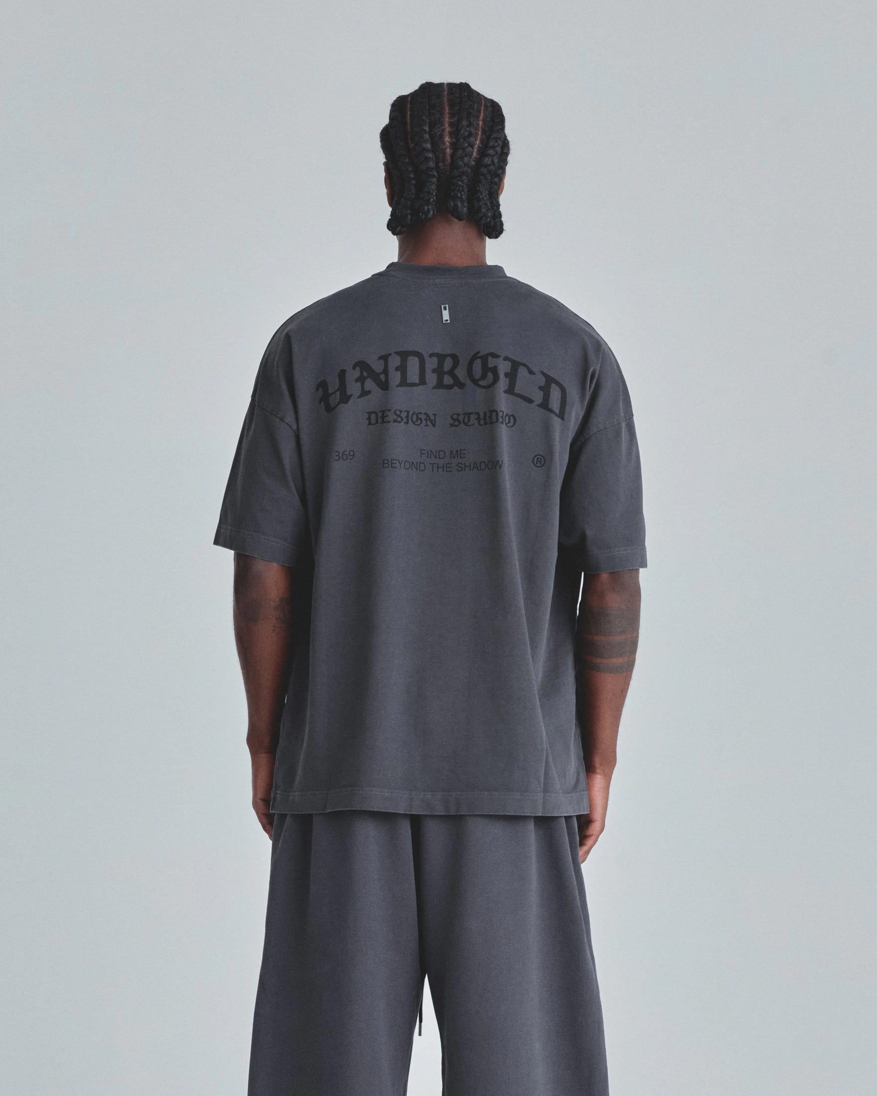 Line Gothic Tshirt Vintage Gray - imagen 7