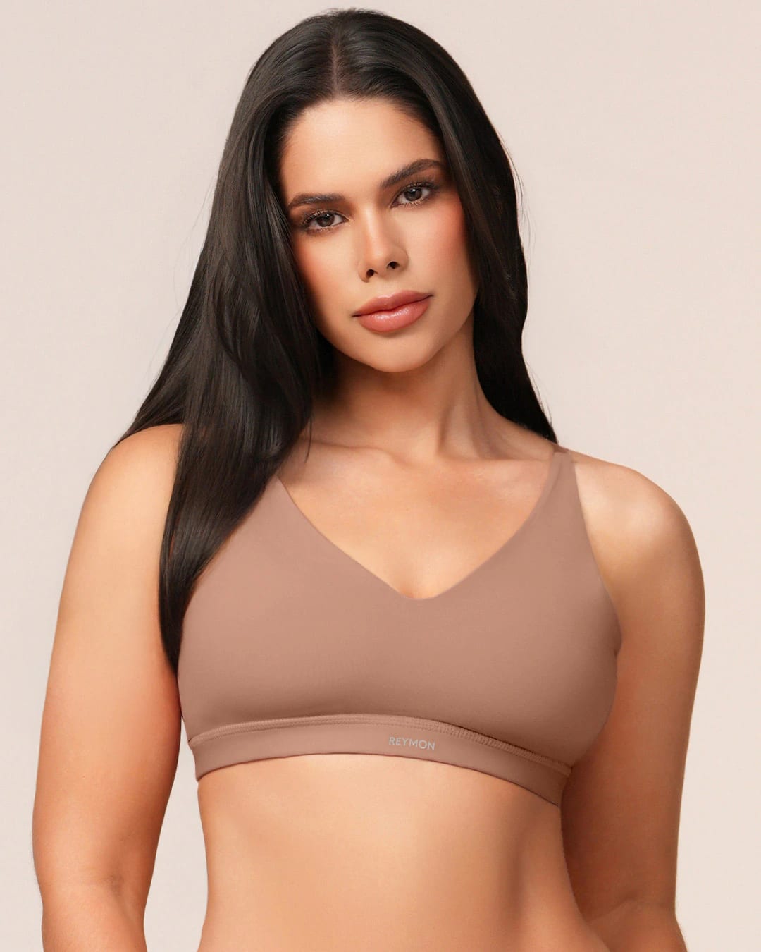 Top Prehormado en Microfibra con Almohadillas Removibles y Broche Ref. 450 - imagen 7